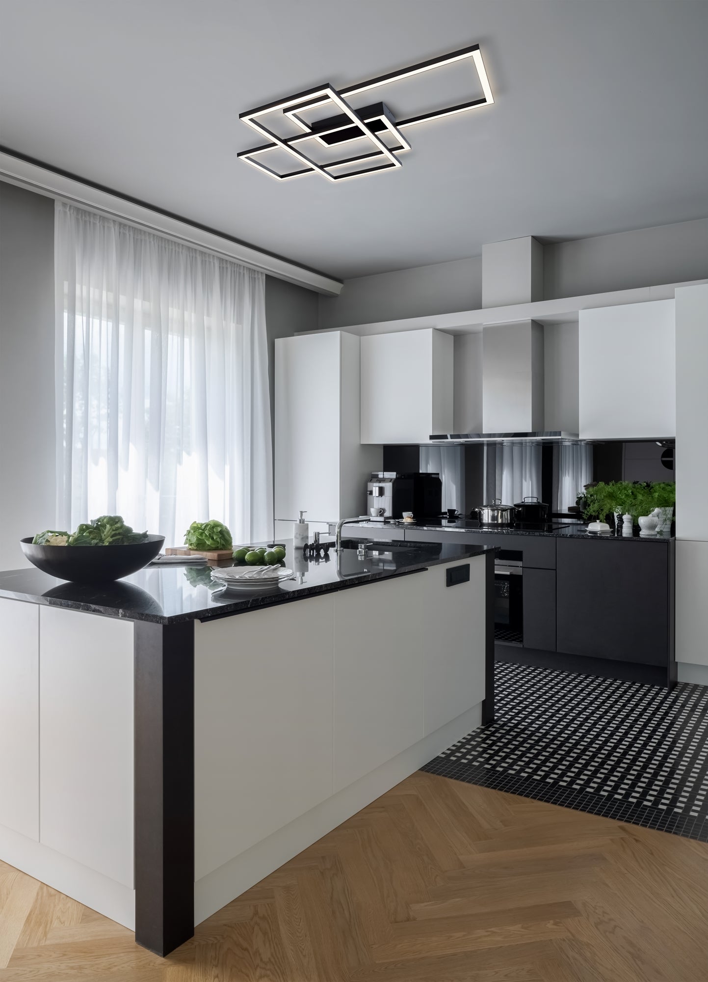 Таванно осветително тяло MOD015CL-L80B