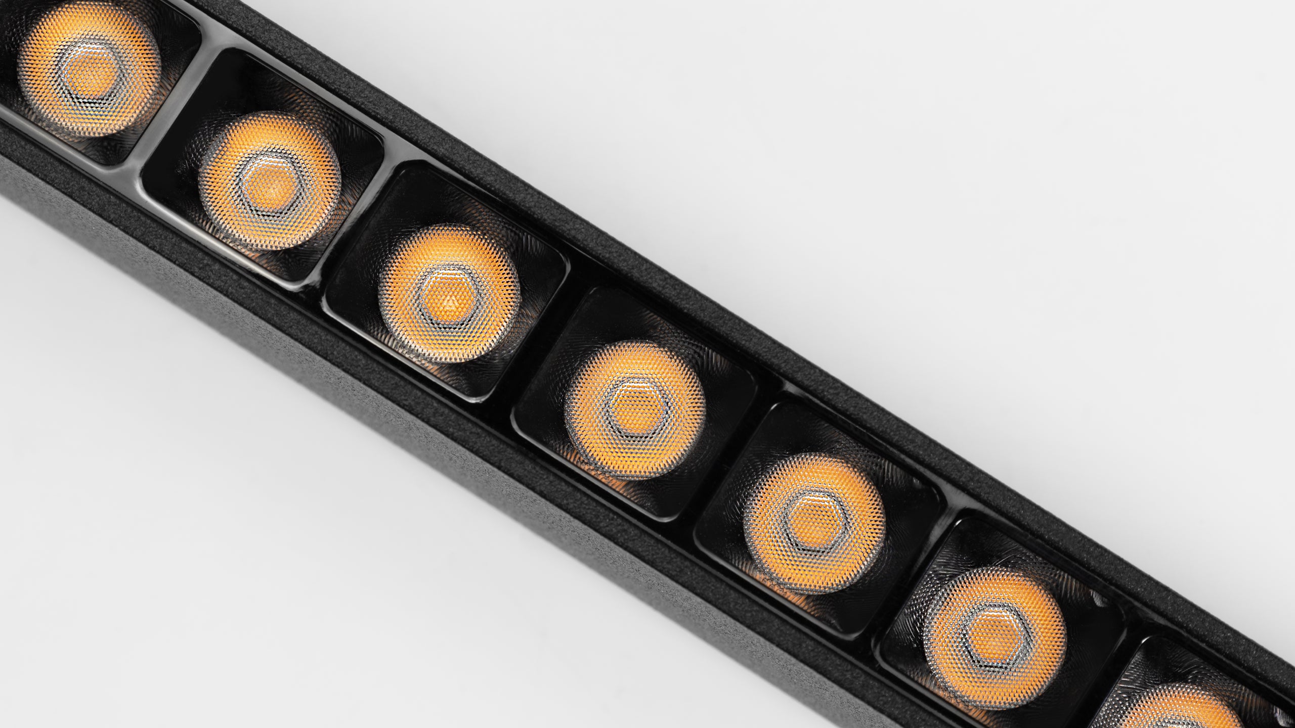 Осветителен модул Darklight Down Magnet 15PCB за магнитна система 15PCB - alternate view