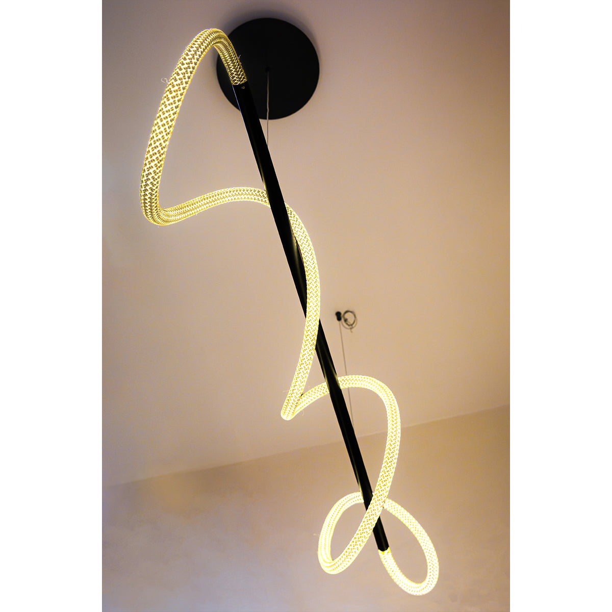 Висяща LED лампа Swing Pendant | Тип въже/маркуч | 45W