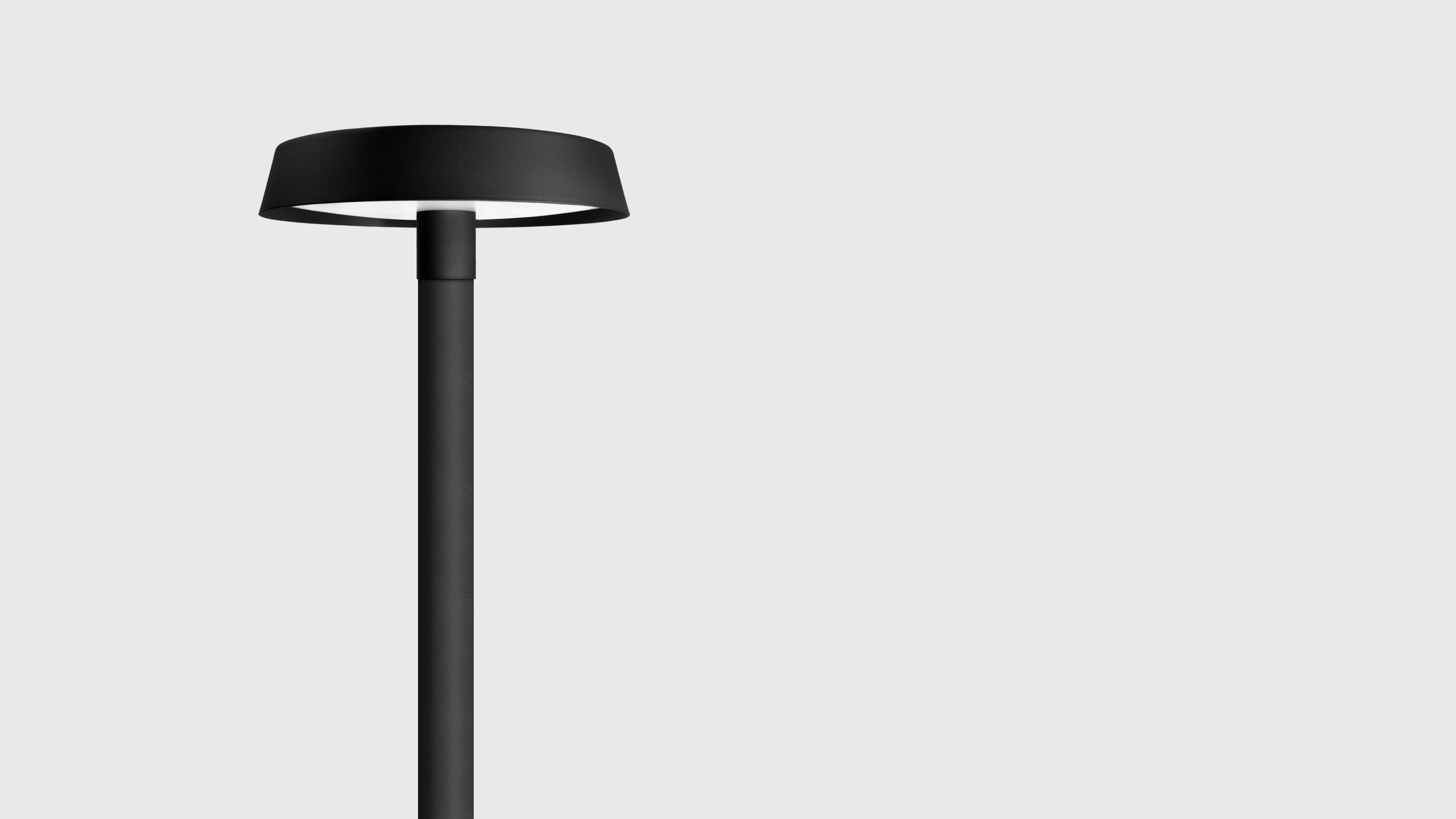 Улична LED лампа SOLO | 360° разсейване | 50W | 3000K