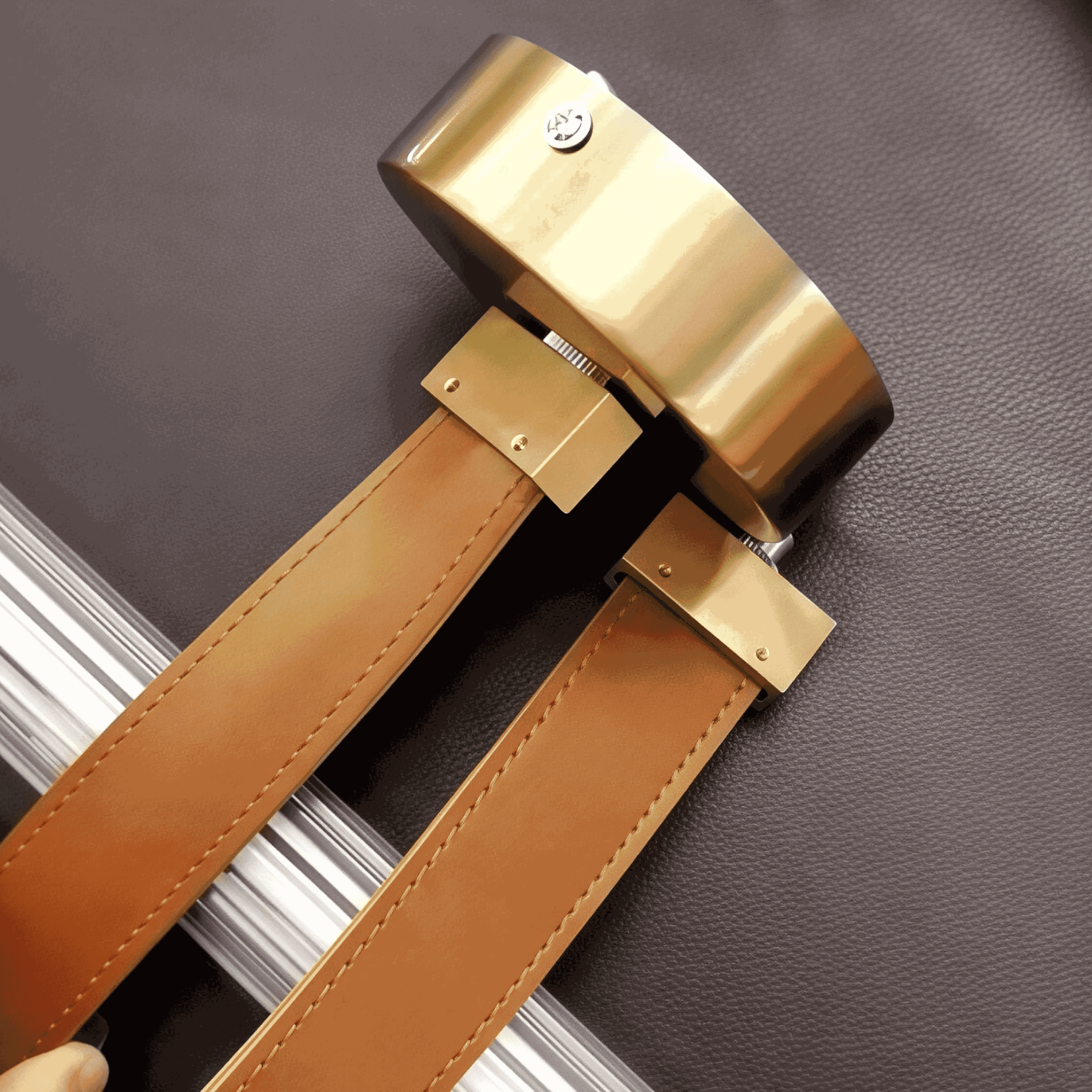 Висяща LED лампа Belt Stick | Кожен колан | 3000K | 8W