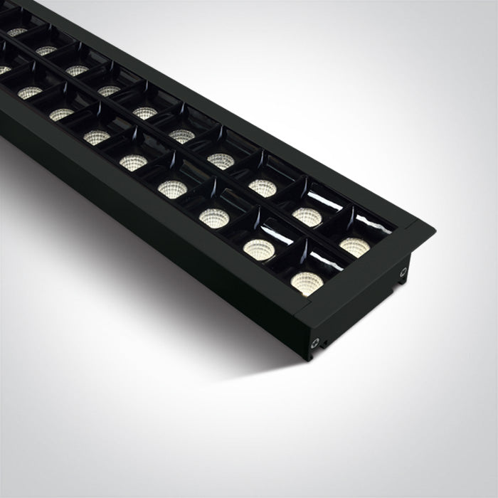Черен Вградено 96pcs Спот UGR17 40W CW (студено бяло) 1300 мм 34° 230V Dark-Light (задълбочен оптичен конус)