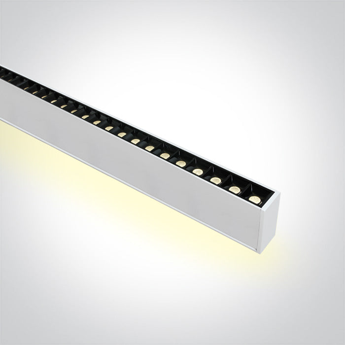 Бял 48pcs Спот 40W 34d UGR17 + UPLIGHT 20W 120d WW (топло бяло) 1300 мм 230V Dark-Light (задълбочен оптичен конус)