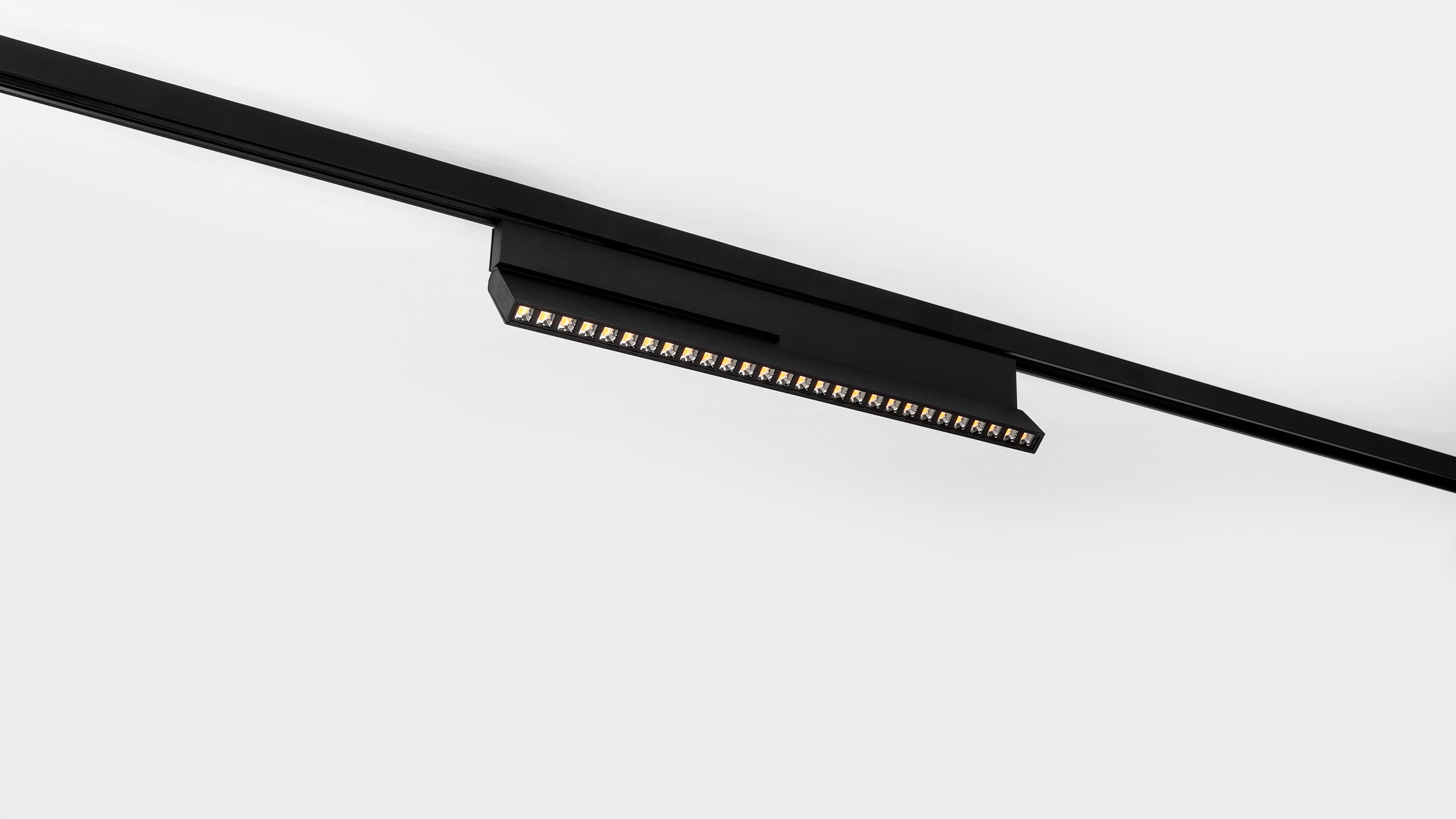 Линеен LED модул Darklight AJ 10PCB | 3000K | 40°