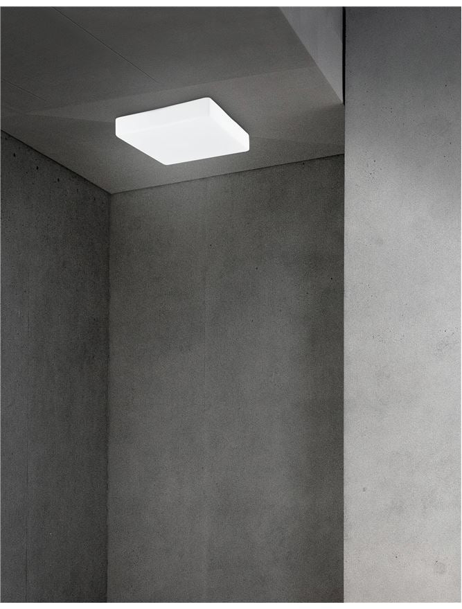 Висящо осветително тяло (пендел) CUBE LED E27 12W Бяло опалово стъкло бял метал