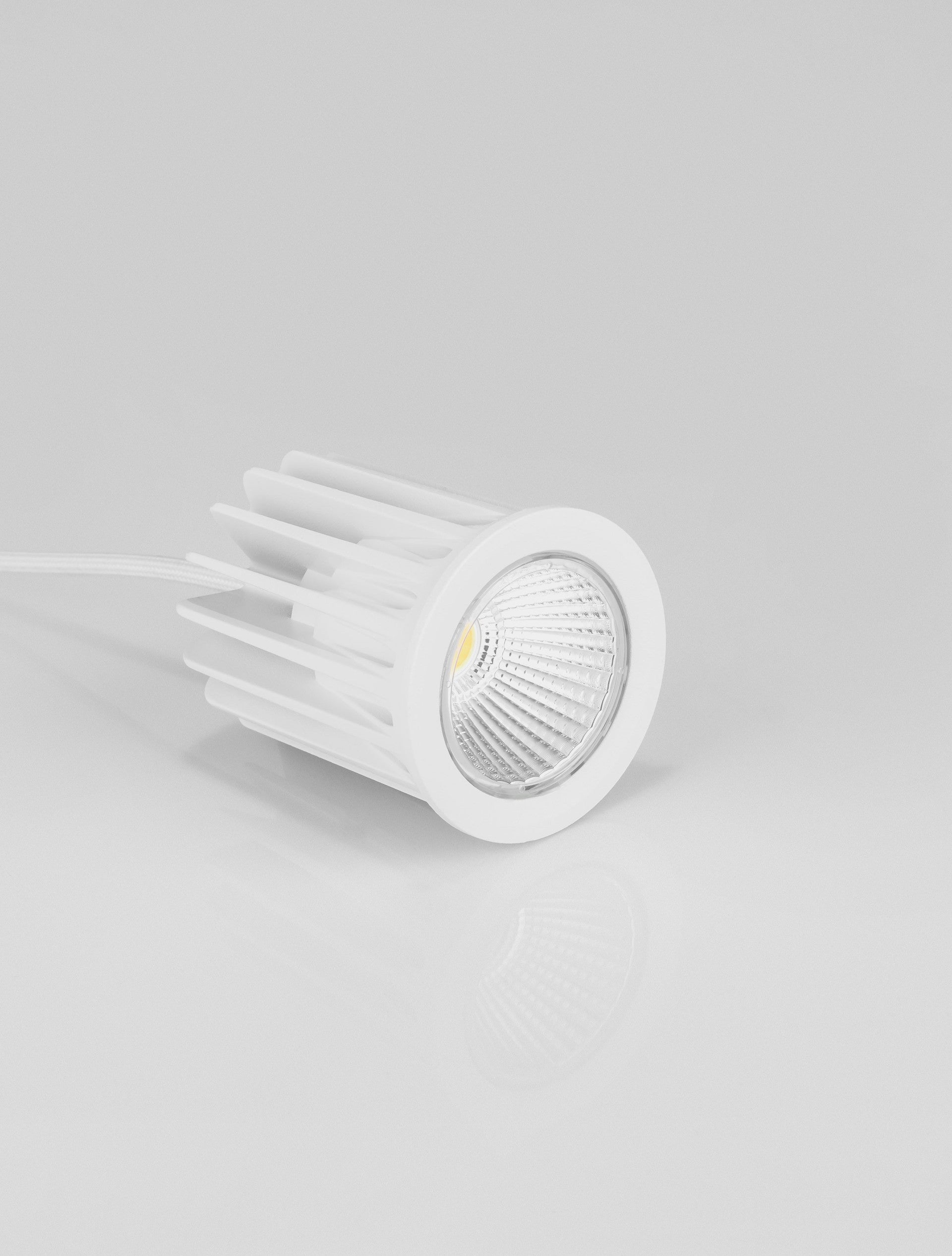 MEA LED Техническо Осветление MR16 9W 3000K