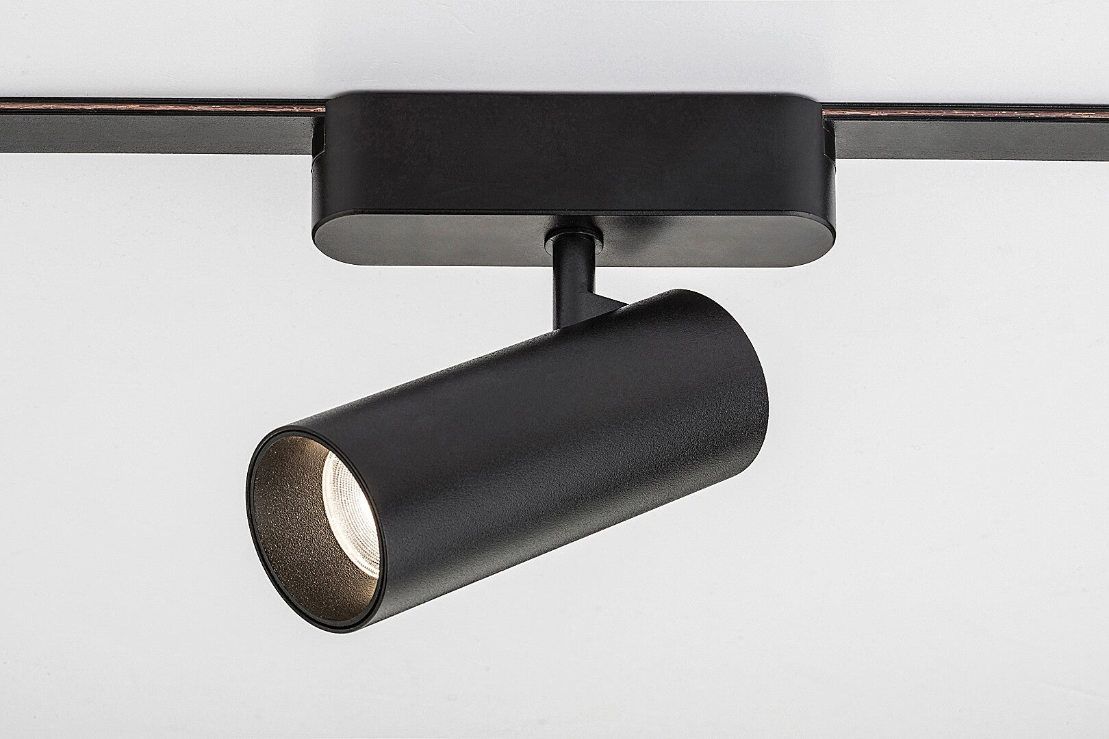 LiTrack спот 04W, 10W,800lm,3000K, D4,3cm