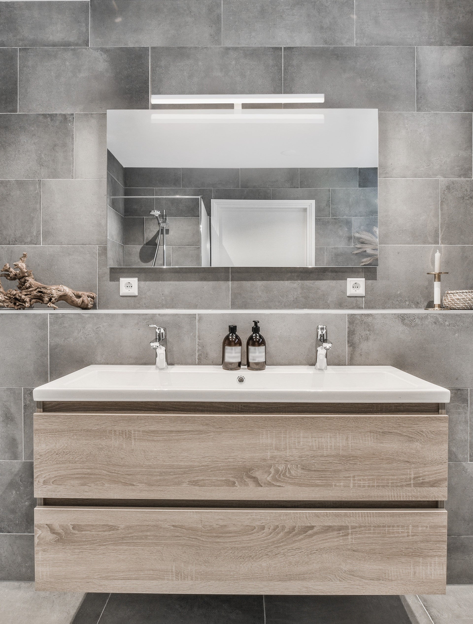 Висяща лампа GLIM 18W LED, мат бял алуминий и акрил, IP44