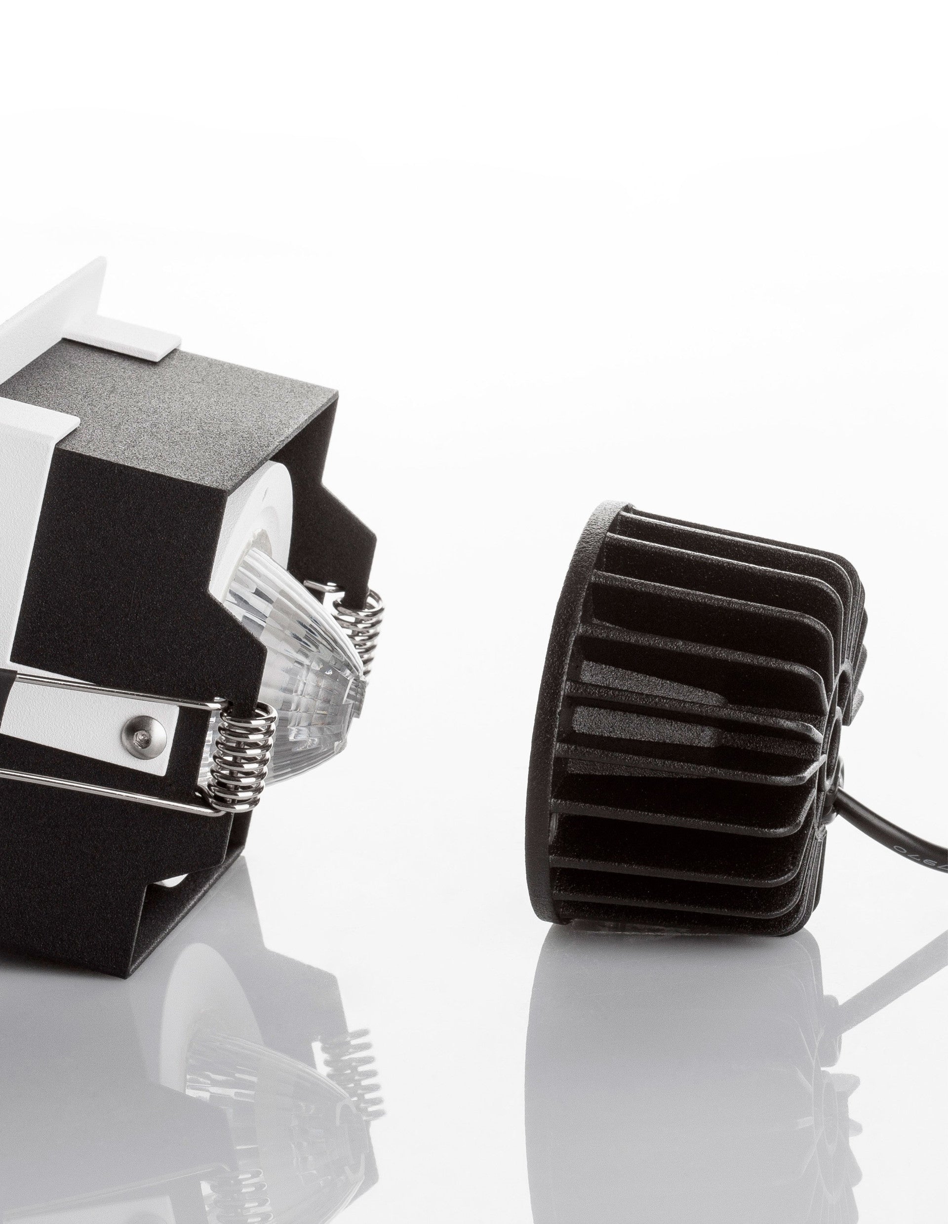 Техническо осветление OBLIVION 10W COB Led 3000K