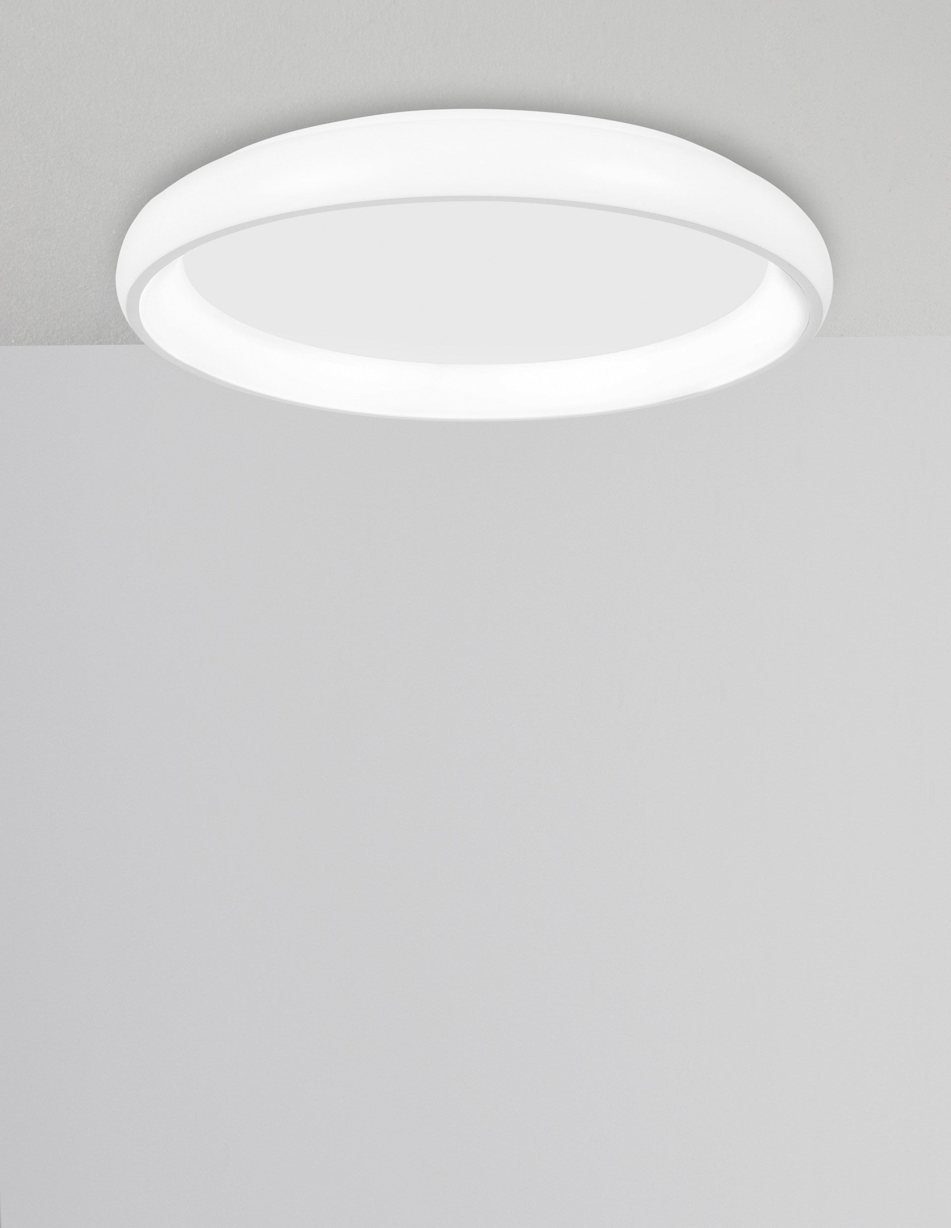 Висяща лампа ALBI 32W бял алуминий и акрил LED