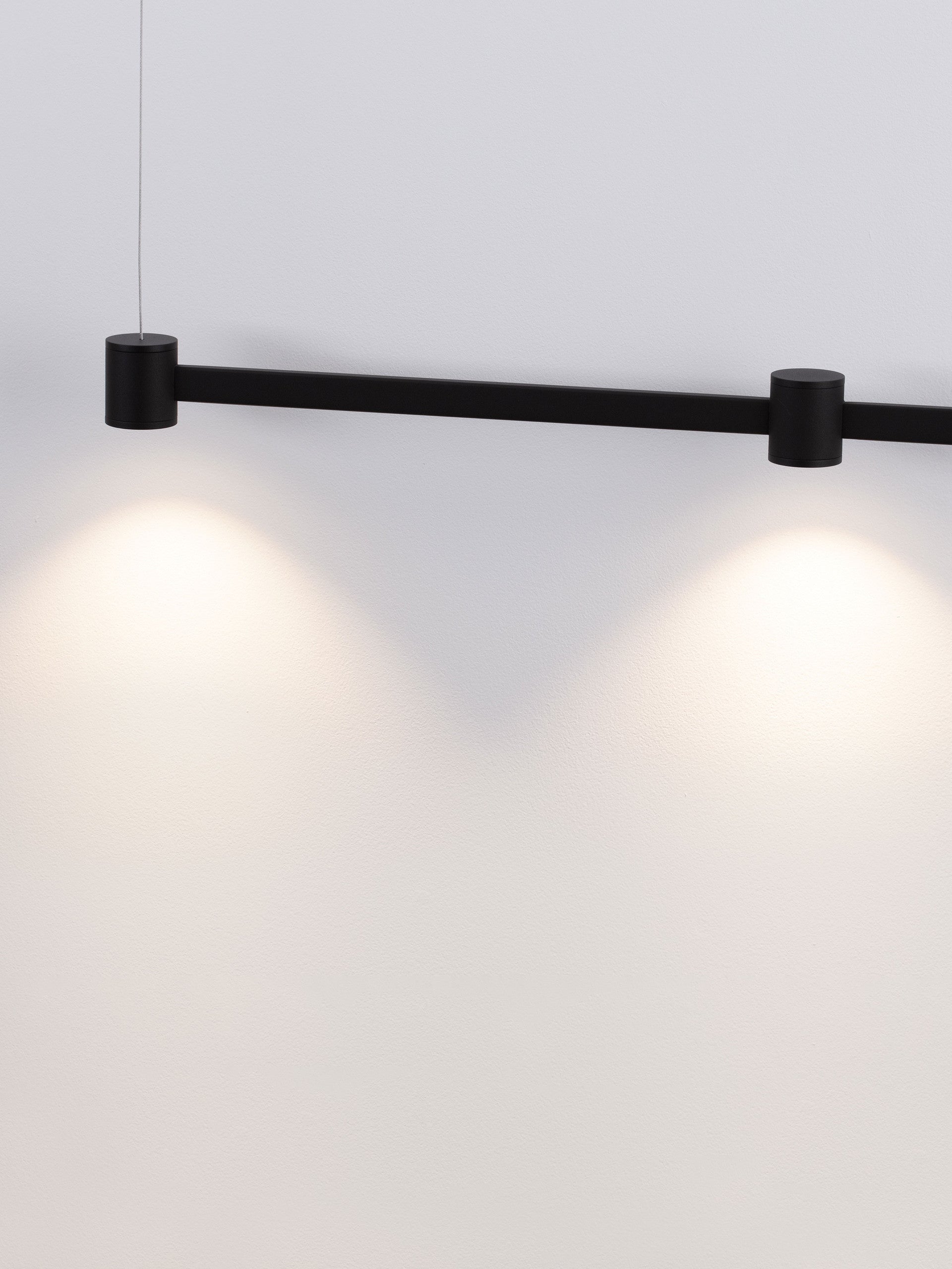 Висящо осветително тяло (пендел) PUIZE LED 21W 220-240V Пясъчно черен алуминий L80 W6 H140см