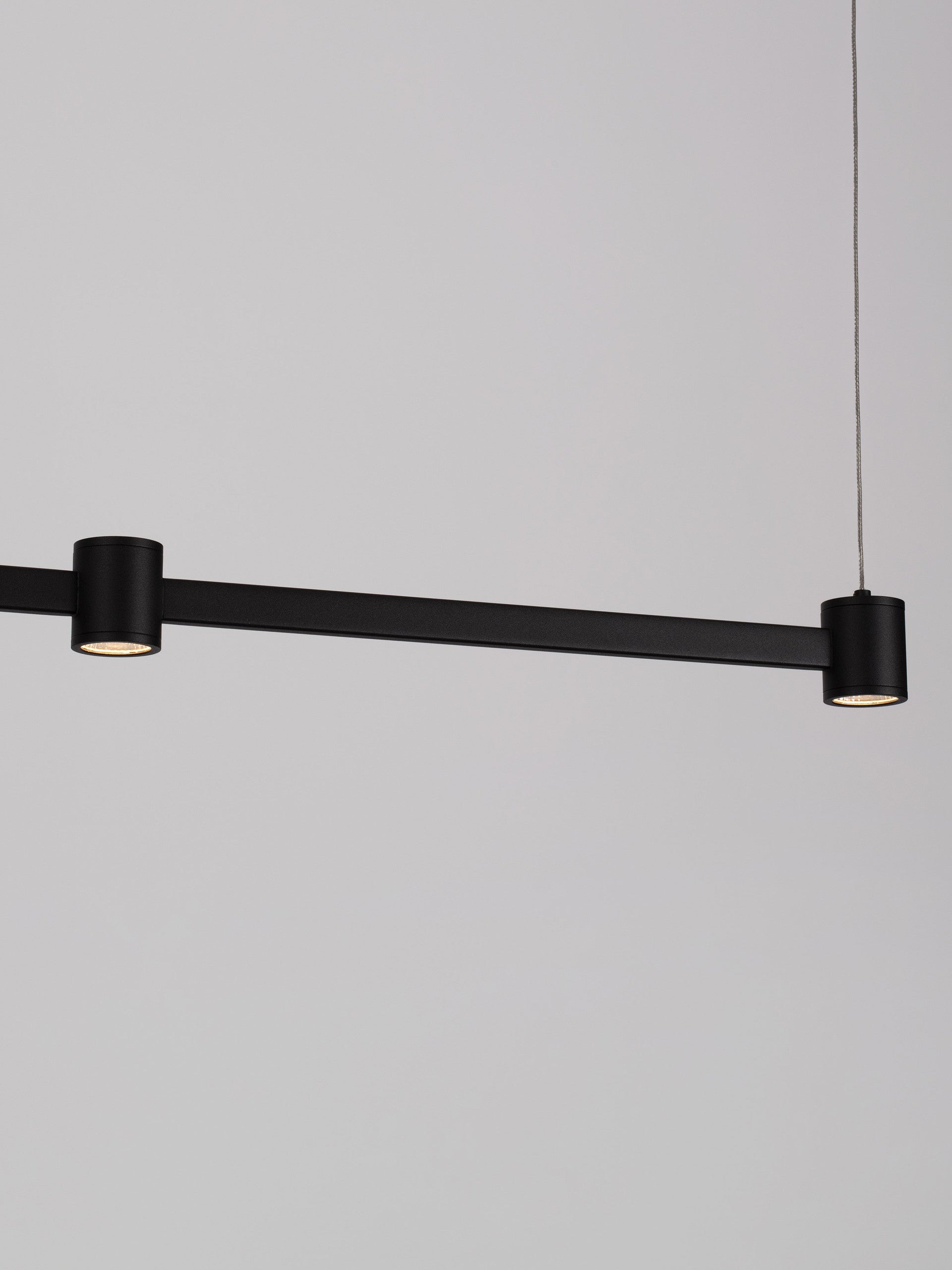 Висяща лампа PUIZE LED 24W 220-240V, пясъчно черна, алуминий L118 W6 H140см