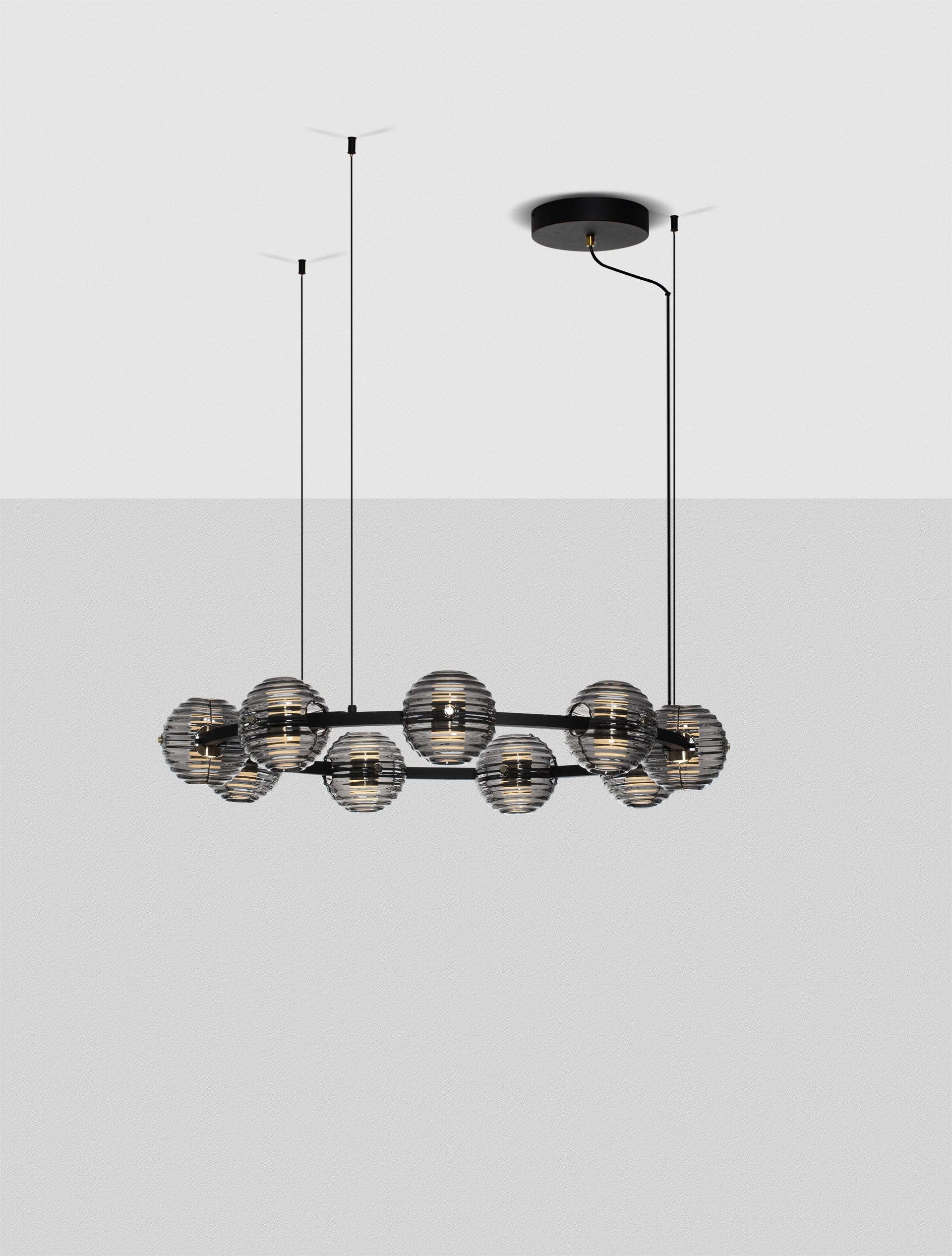 Висящо осветително тяло (пендел) LAS 91W Пясъчно черен златист метал опушено сиво стъкло ⌀91 H160см
