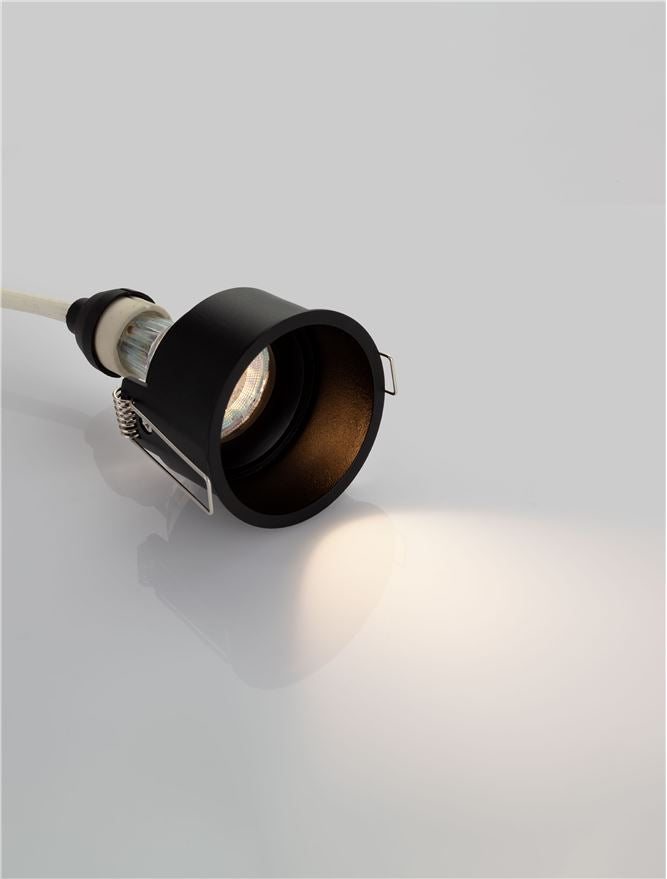 Техническо осветление VARO LED MR16/GU10 10W Пясъчно черен алуминий ⌀7.5 H5.5см IP20