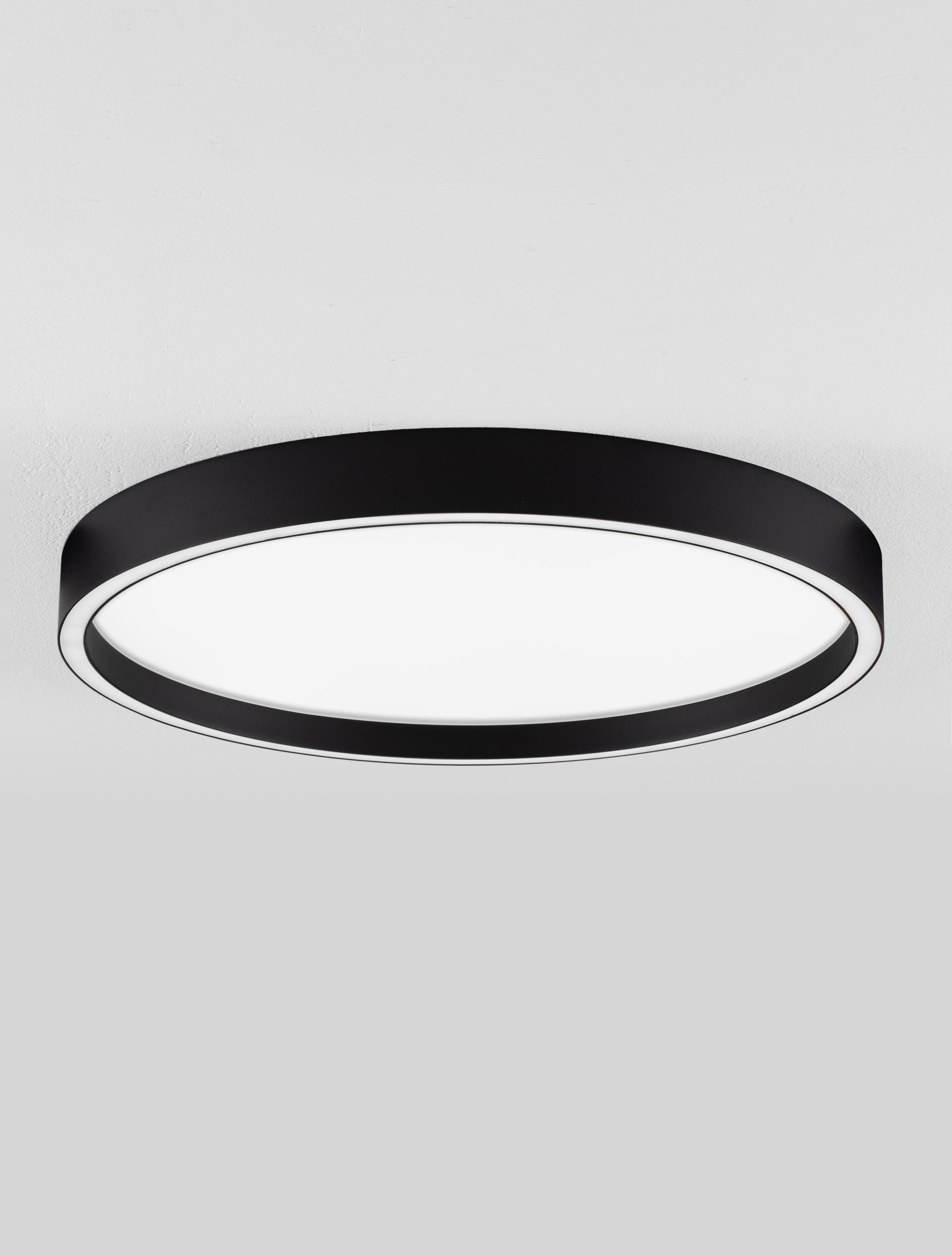 Висяща лампа ISTOS LED 38W, пясъчно черен метал, алуминий и акрил, ⌀50 H5см