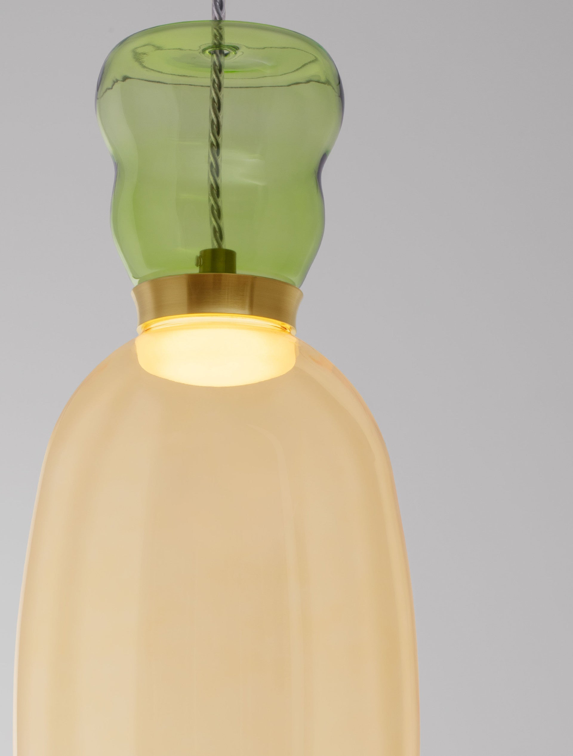 Висящо осветително тяло (пендел) PLUMA 9W LED Златист метал Светлозелено и жълто стъкло ⌀15 H179см