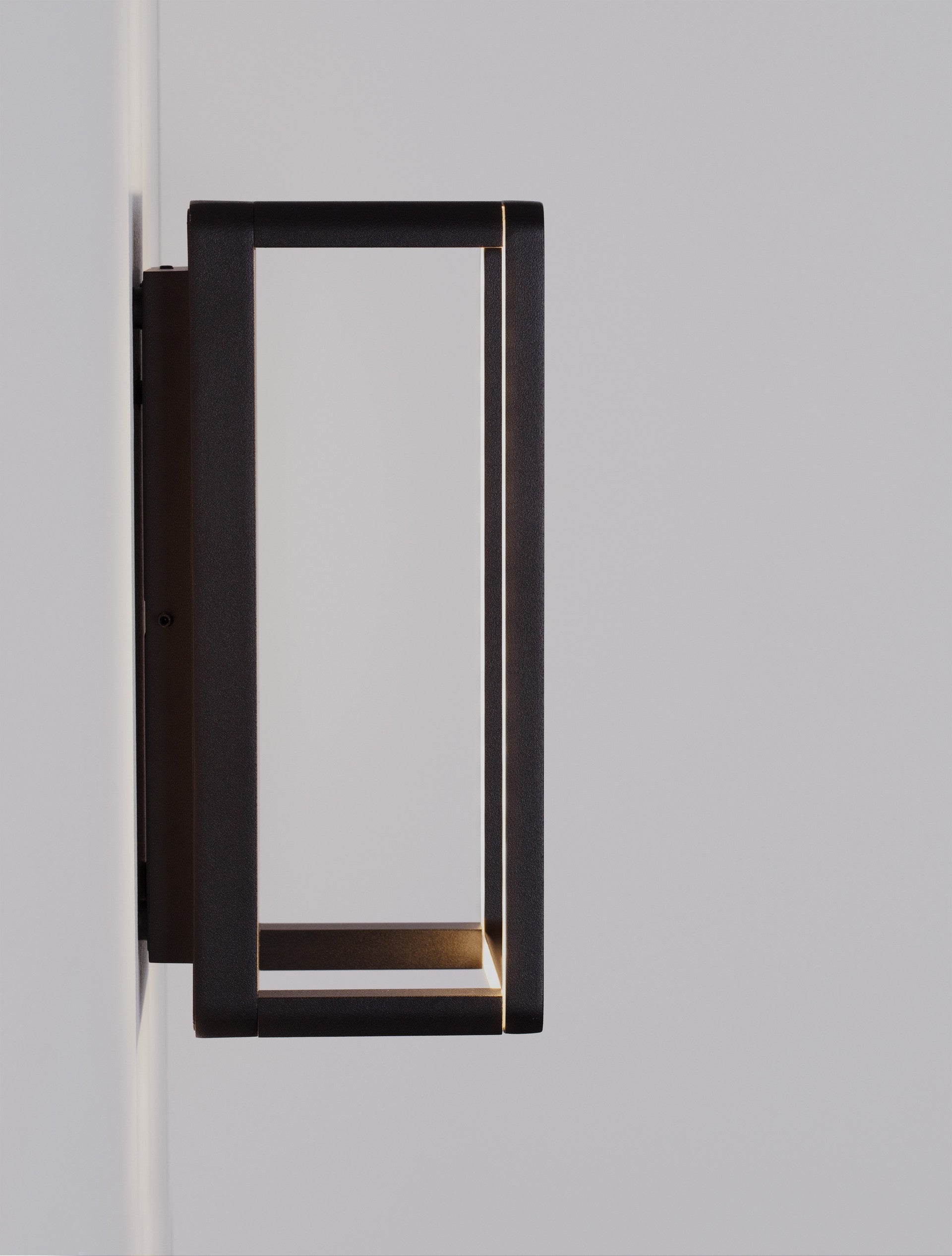 Външен аплик AKMI LED 9W Тъмен антрацит алуминий и матиран поликарбонат L15 W12.5 H26см IP65