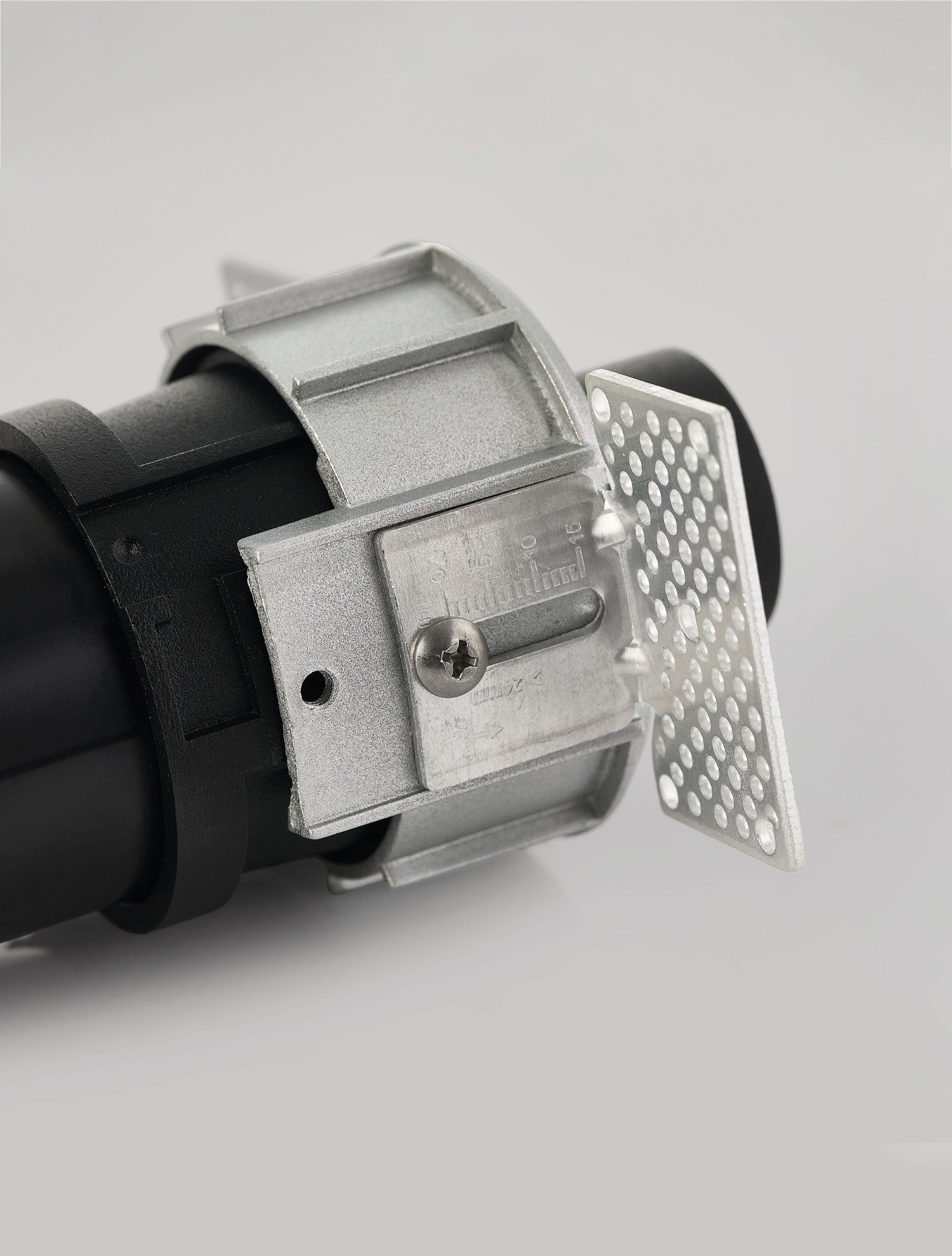 LED спот OTIUM 7W Регулируем Trimless Матово черен