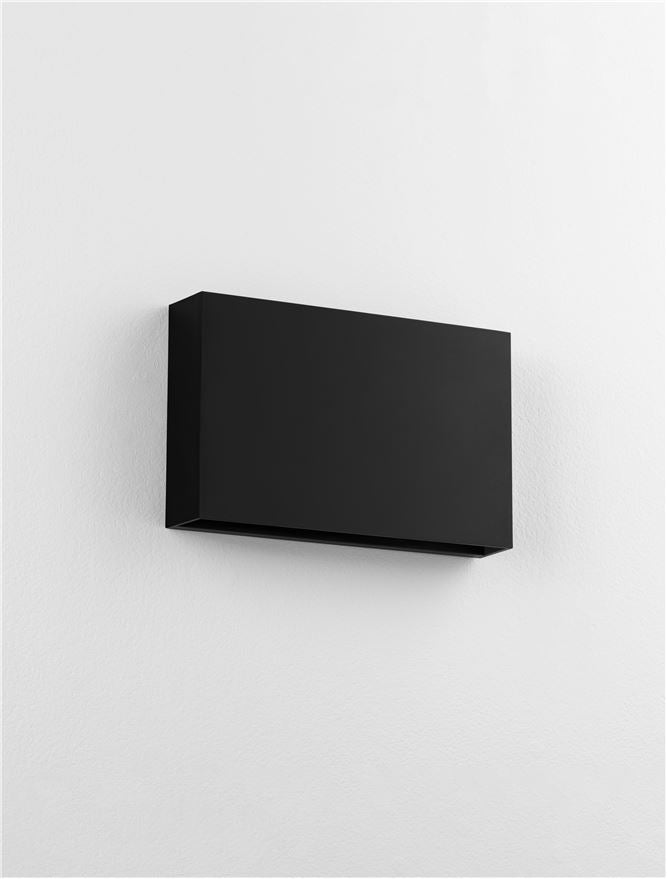 Външен аплик YOKO 7W LED Пясъчно черен акрил и поликарбонат IP65 3000K