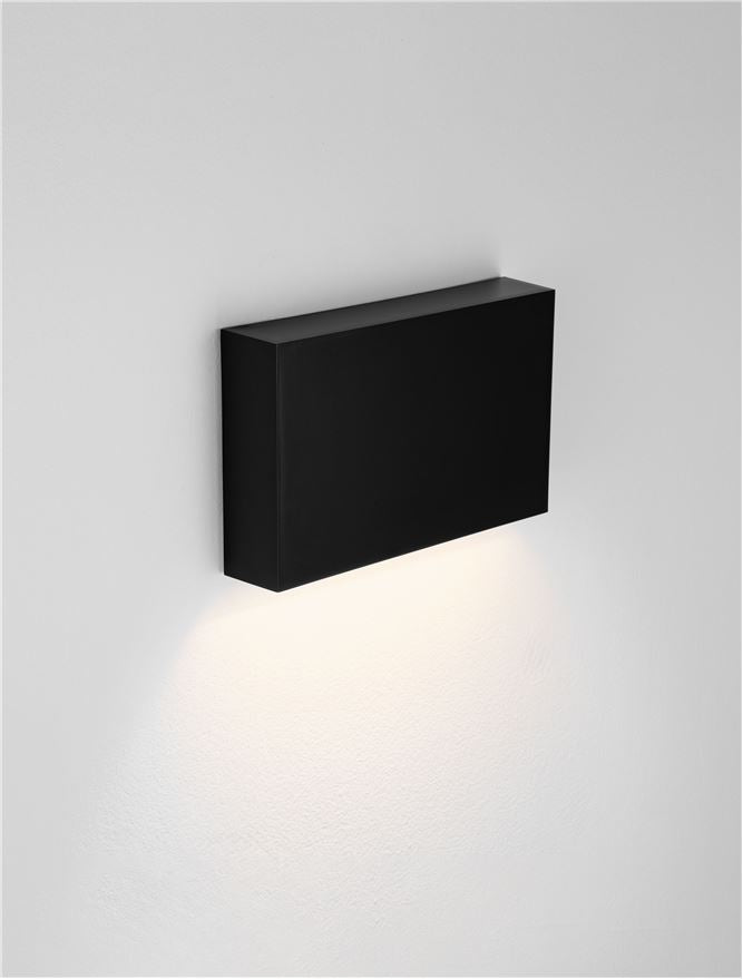 Външен аплик YOKO 7W LED Пясъчно черен акрил и поликарбонат IP65 3000K
