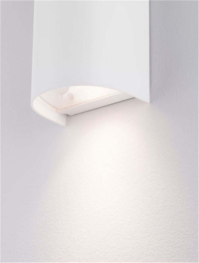 Външен аплик YORK 2x10W GU10 LED Пясъчно бял акрил и поликарбонат IP65 без крушка