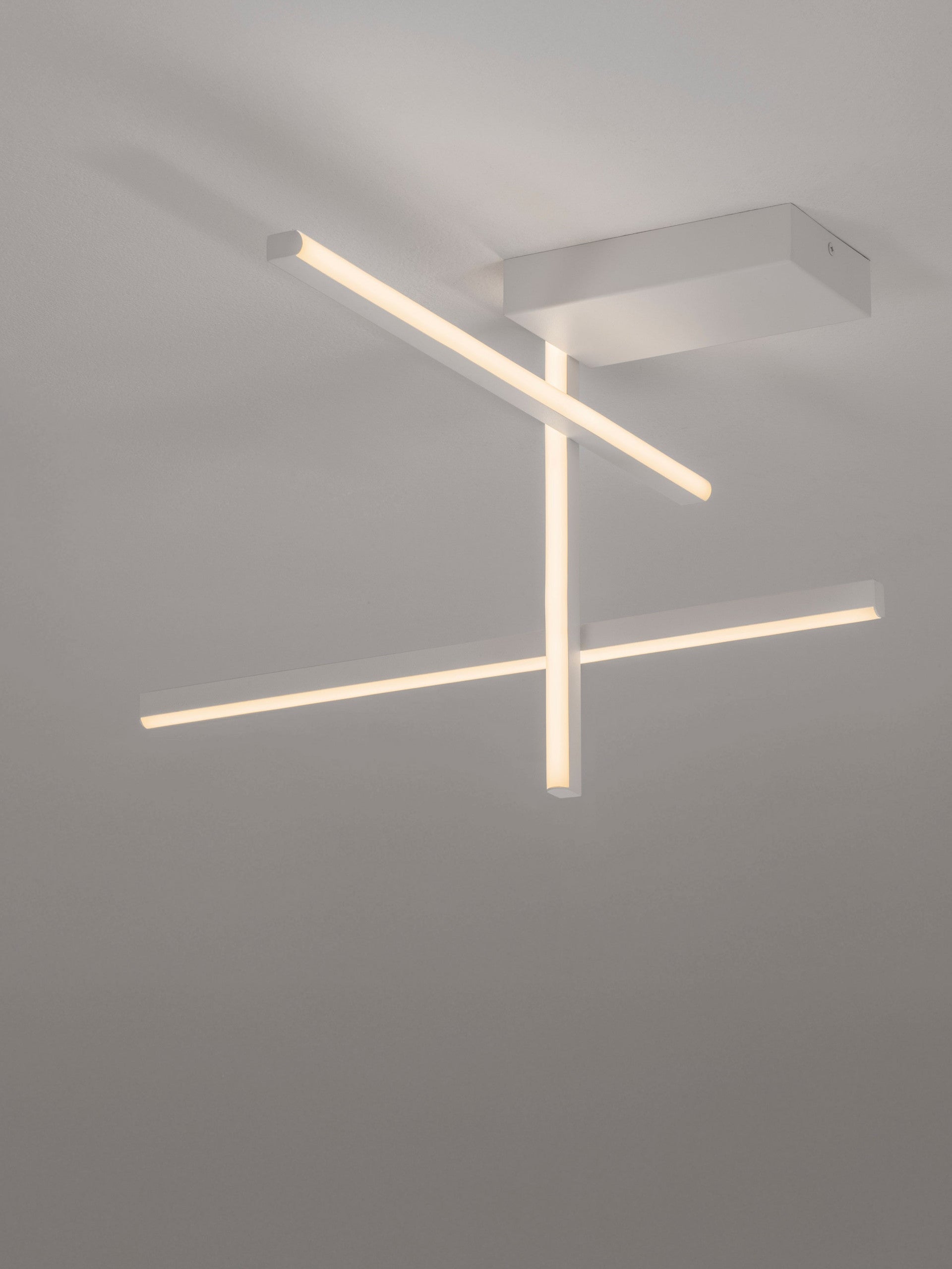 Настолна лампа ANTAMA 25W LED Пясъчно бял алуминий и акрил
