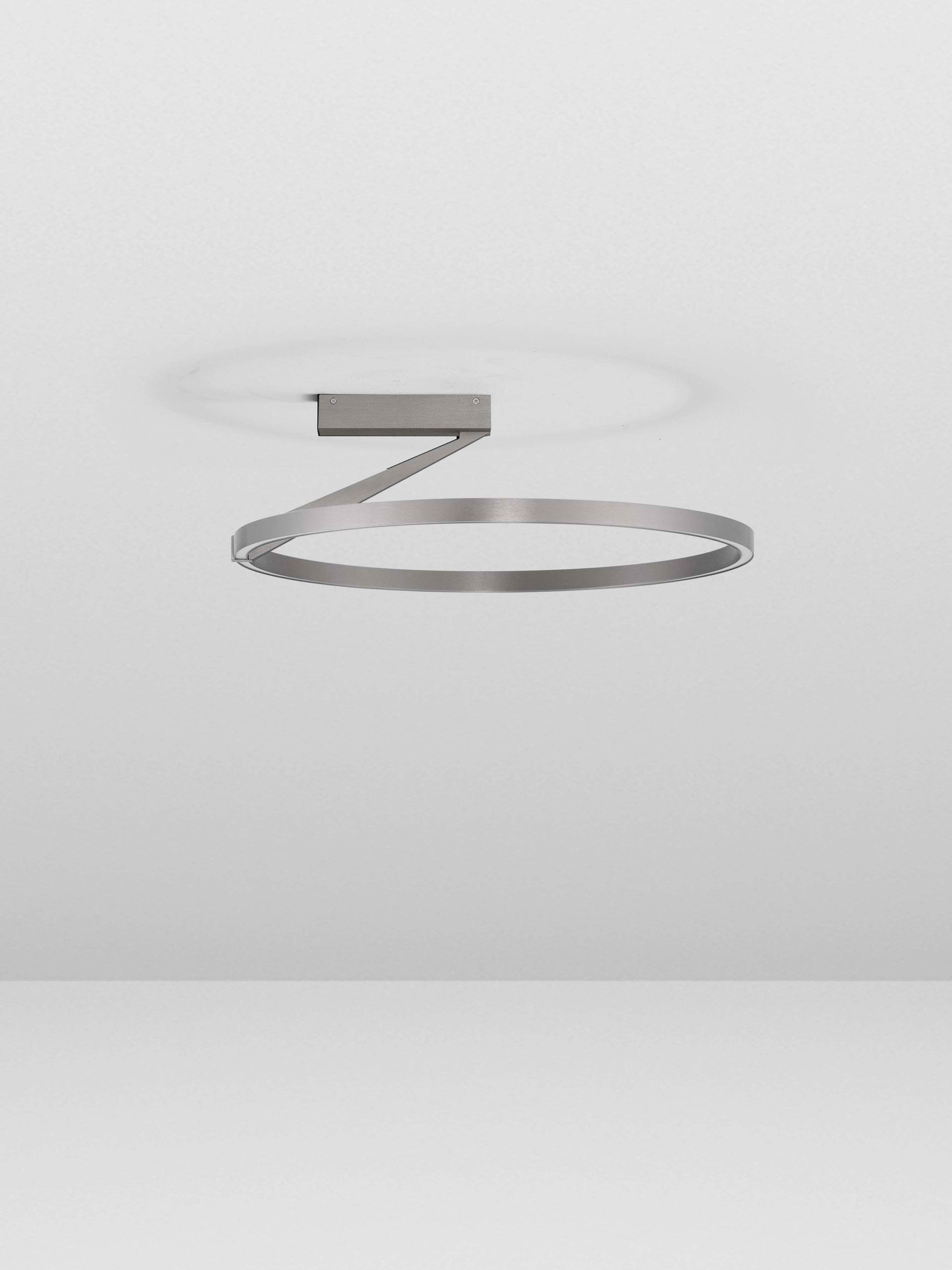 Висящо осветително тяло (пендел) TILIA LED 44W 220-240V Матиран никел алуминий ⌀60 H20см нагоре и надолу