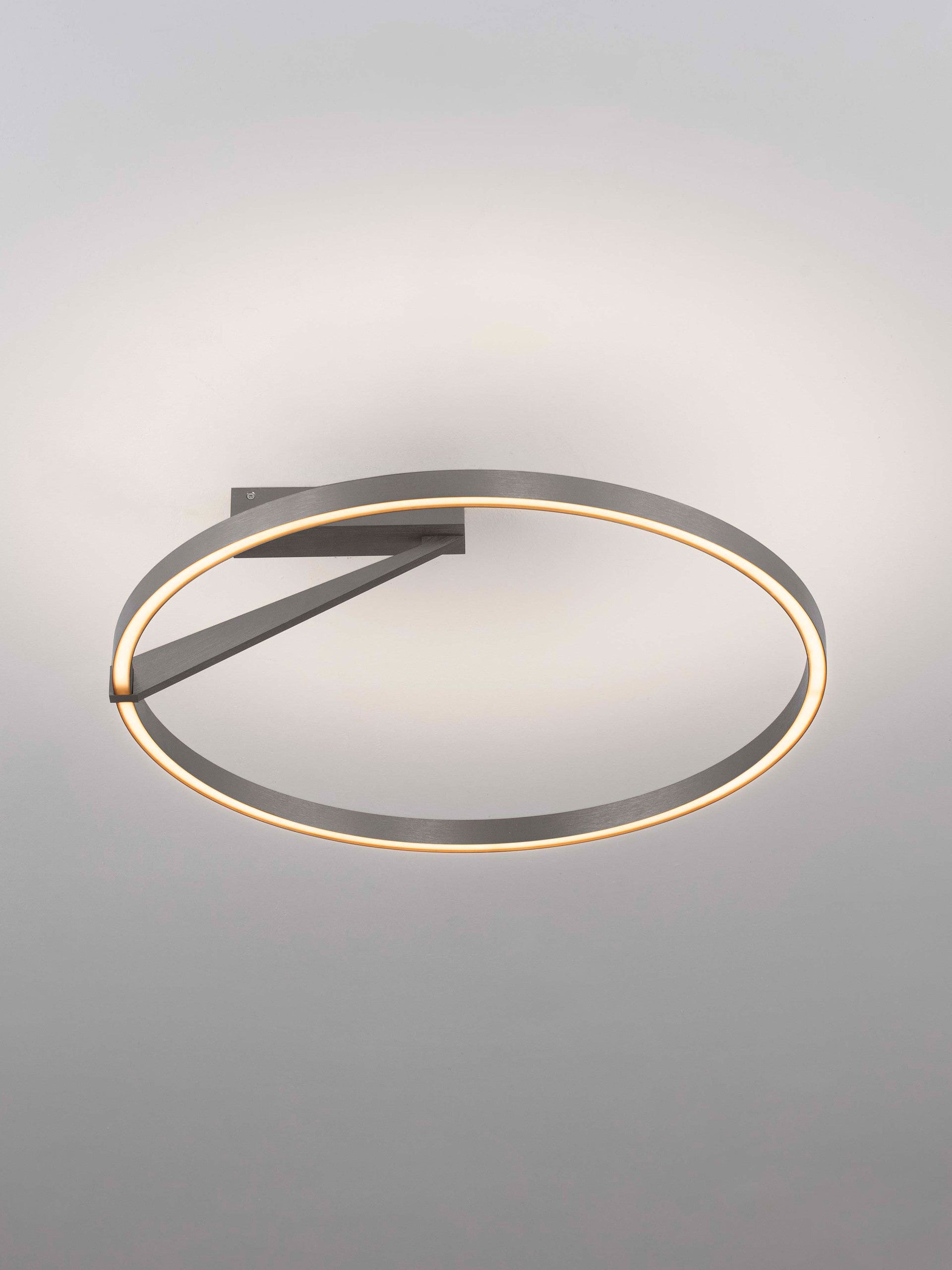 Висящо осветително тяло (пендел) TILIA LED 44W 220-240V Матиран никел алуминий ⌀60 H20см нагоре и надолу