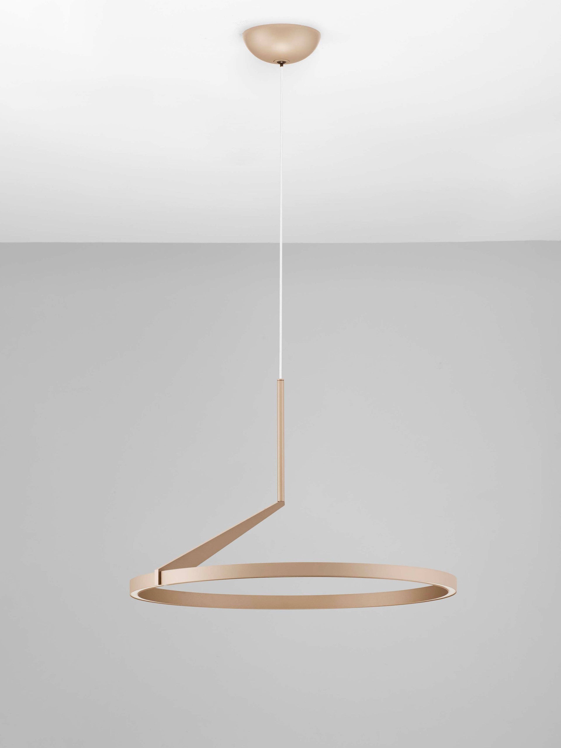 Висящо осветително тяло (пендел) TILIA LED 31W 220-240V Шампанско злато алуминий ⌀60 H250см нагоре и надолу