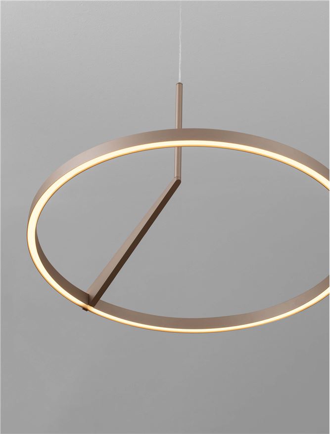 Висящо осветително тяло (пендел) TILIA LED 31W 220-240V Шампанско злато алуминий ⌀60 H250см нагоре и надолу