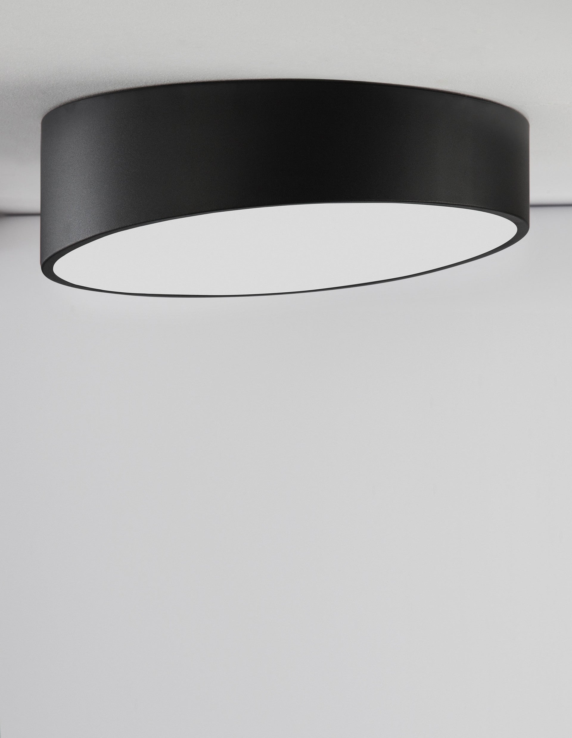 Висящо осветително тяло (пендел) MAGGIO 60W LED Пясъчно черен алуминий матово бял акрил ⌀50 H12см