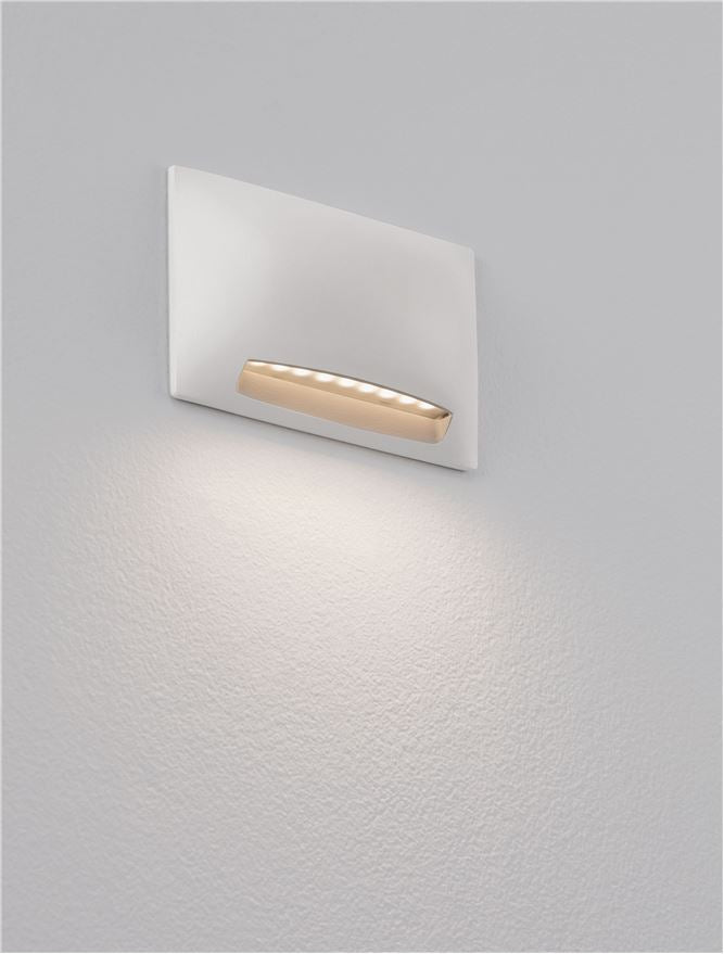 Външен аплик SUB 5W LED Пясъчно бял алуминий и поликарбонат IP65 L13.5 W3.5 H8.5см