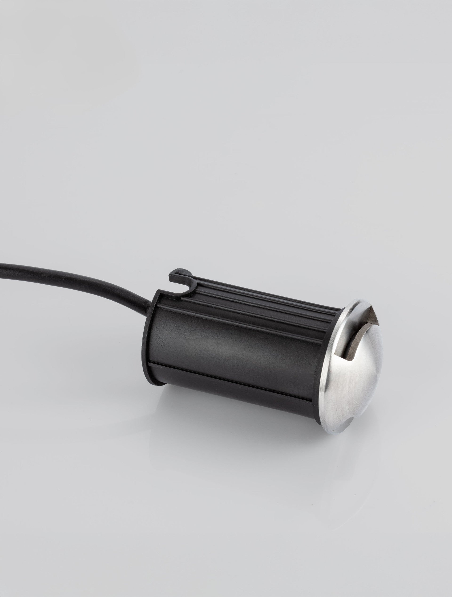 LED спот KEM 2W 110-240V IP67 Сребрист ⌀6.2 H11см 3000K