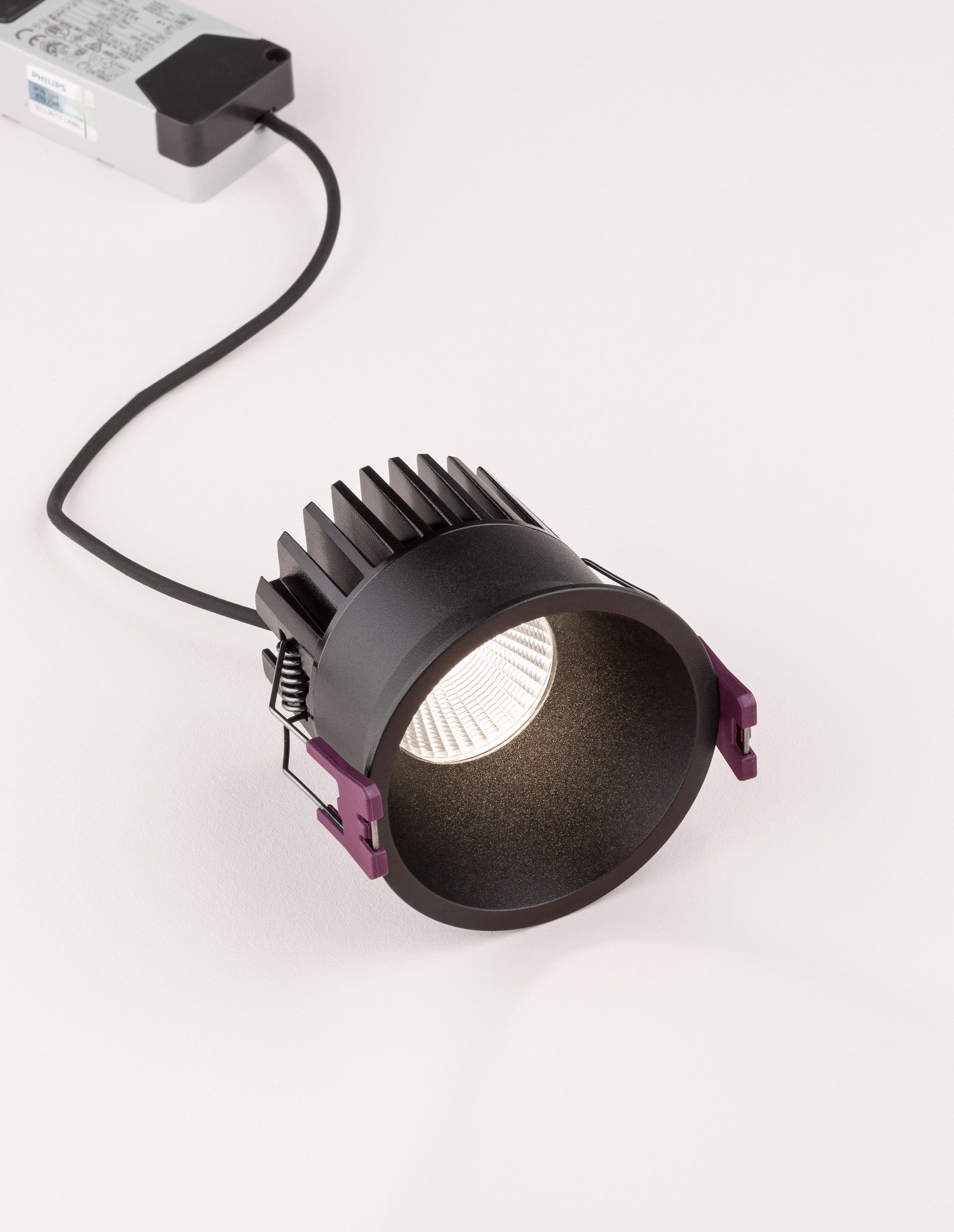 Външна стенна лампа BLADE 12W LED, пясъчночерна, алуминиева