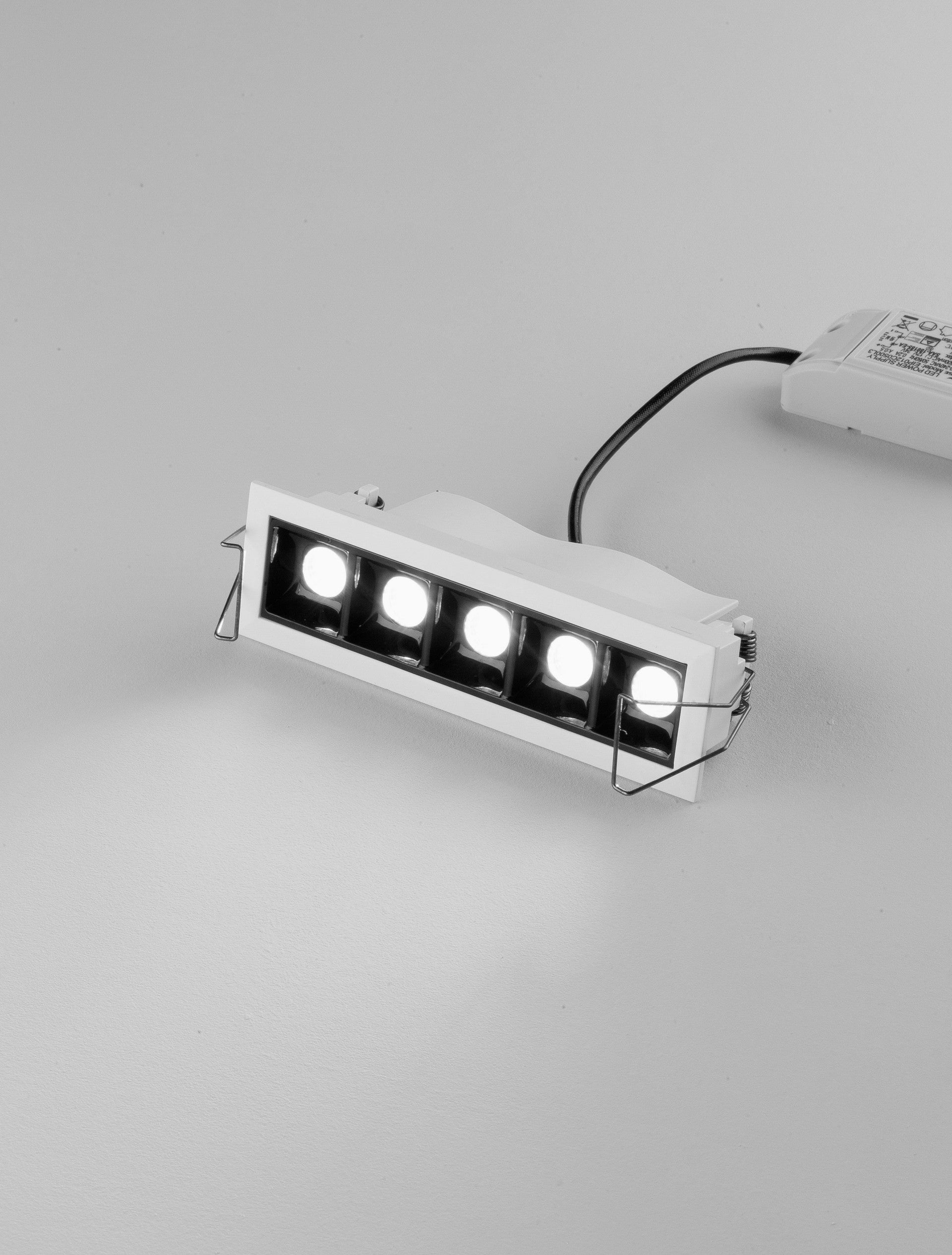 Техническо осветление SWAN 10W Бял и черен Алуминий