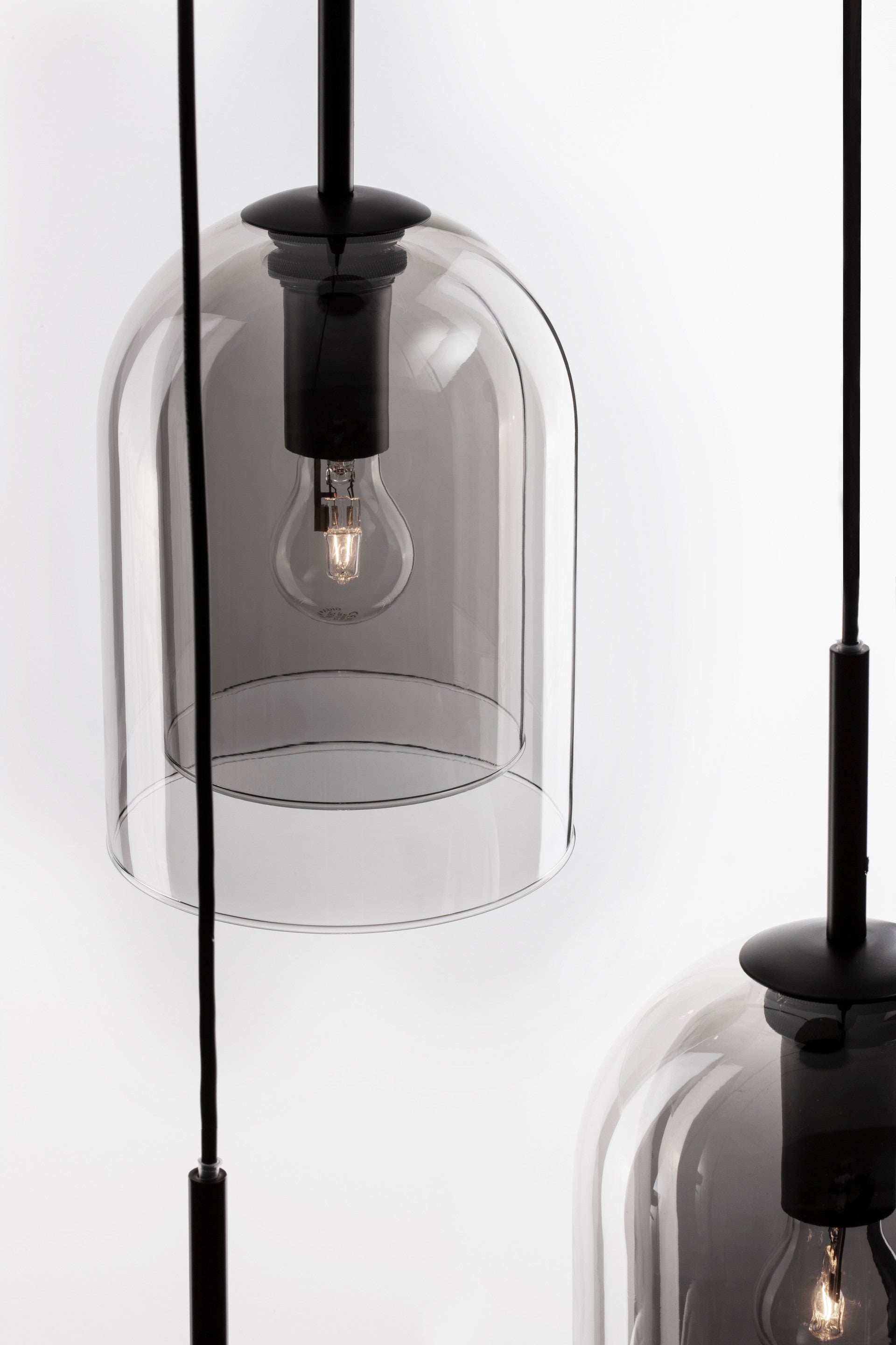 Висящо осветително тяло (пендел) VELOR 36W (3x12W) E27 Матово черен Опушено стъкло