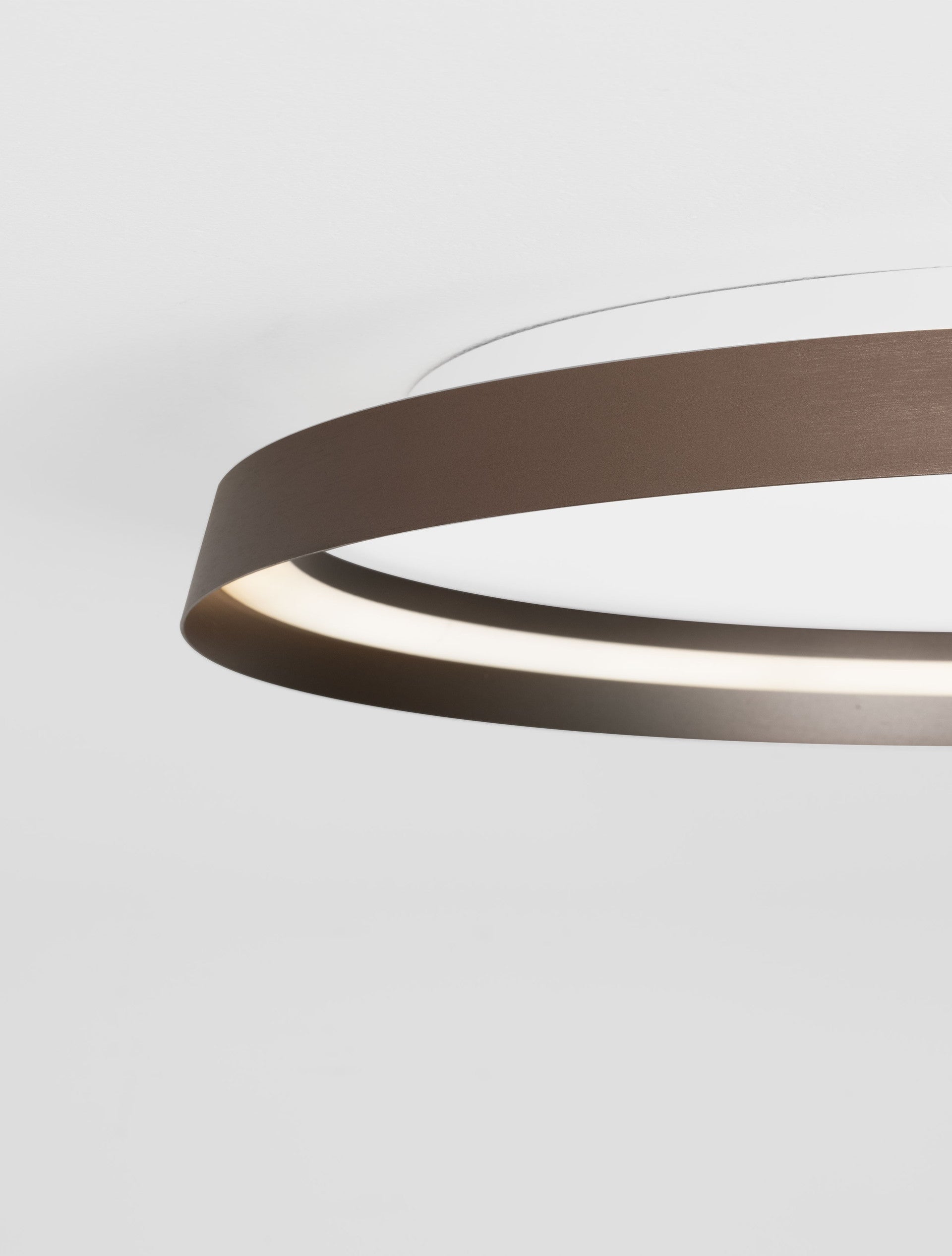 Висящо осветително тяло (пендел) ORMI 48W LED Кафяв алуминий и силикон ⌀60 H7см