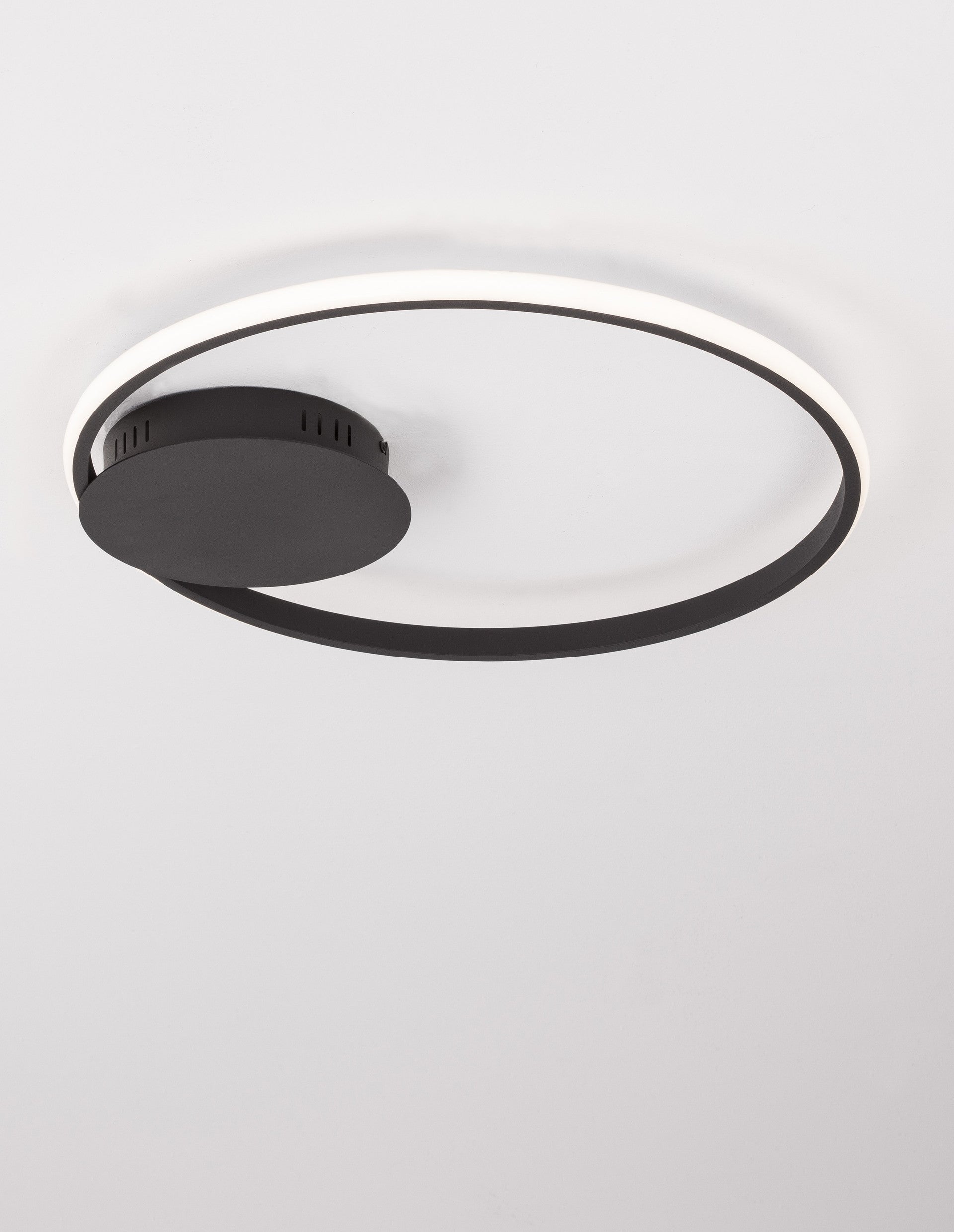 Висящо осветително тяло (пендел) FULINE 32W LED Triac димируем Пясъчно черен алуминий и акрил