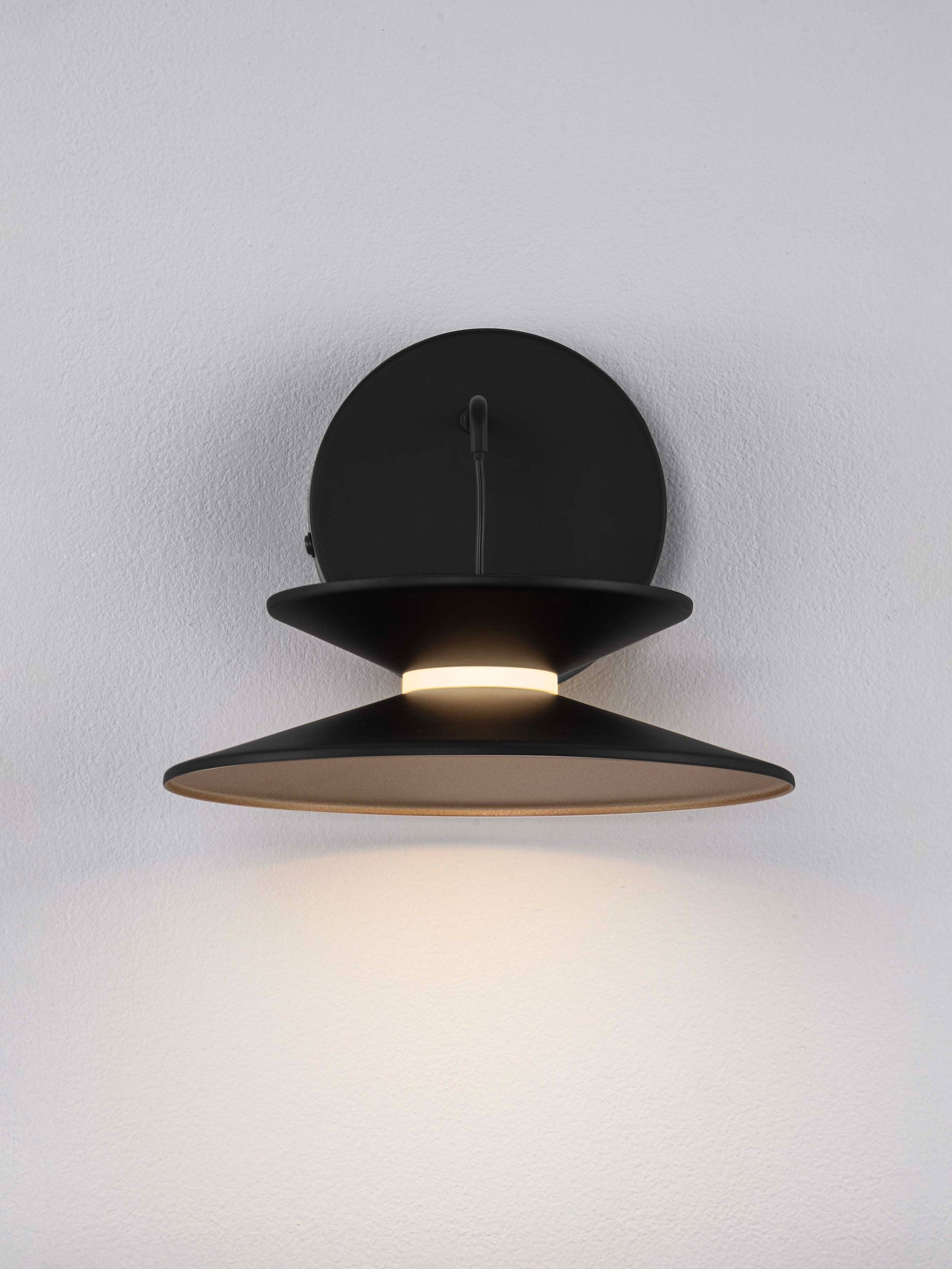 Висящо осветително тяло (пендел) MORFI LED 7W 3000K Пясъчно черен метал и златен акрил ⌀20 W22.5 H15.5см