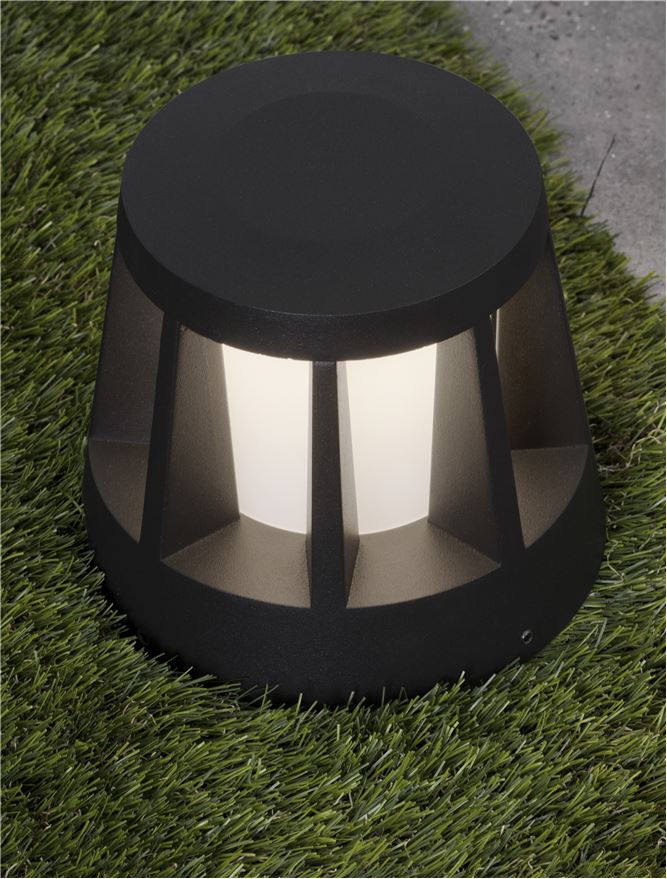 Външен аплик STARK LED 8W Тъмен антрацит алуминий и матиран акрил ⌀16 H14.6см IP65