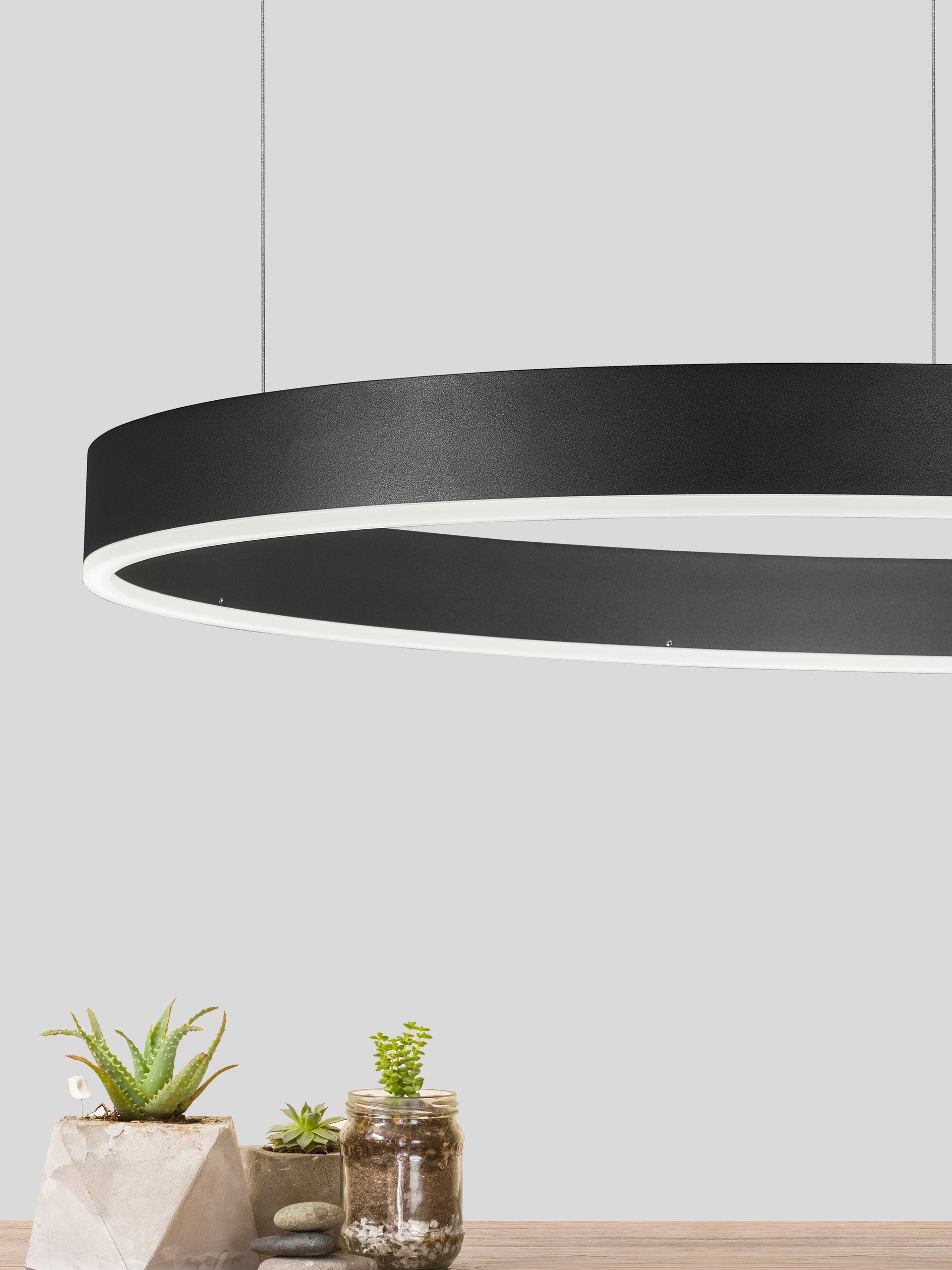 Висящо осветително тяло (пендел) MOTIF LED 50W 230V Променлив CCT Пясъчно черен алуминий и акрил ⌀80 H200см