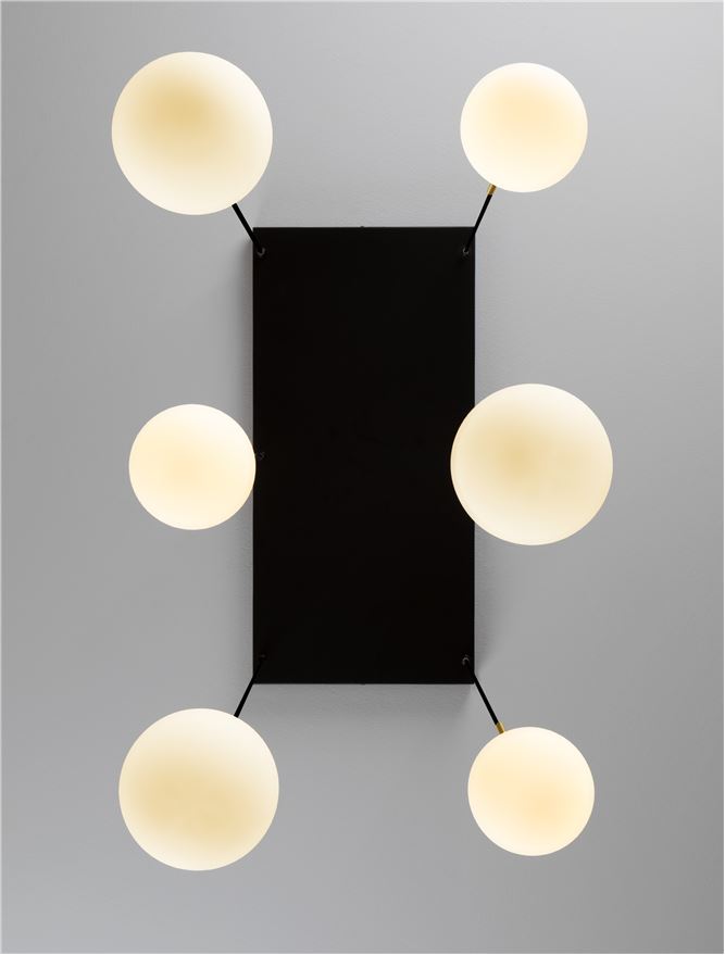 Висящо осветително тяло (пендел) SAVOY 30W LED Матов черен и златист метал Бяло опалово стъкло L70 W34 H163см
