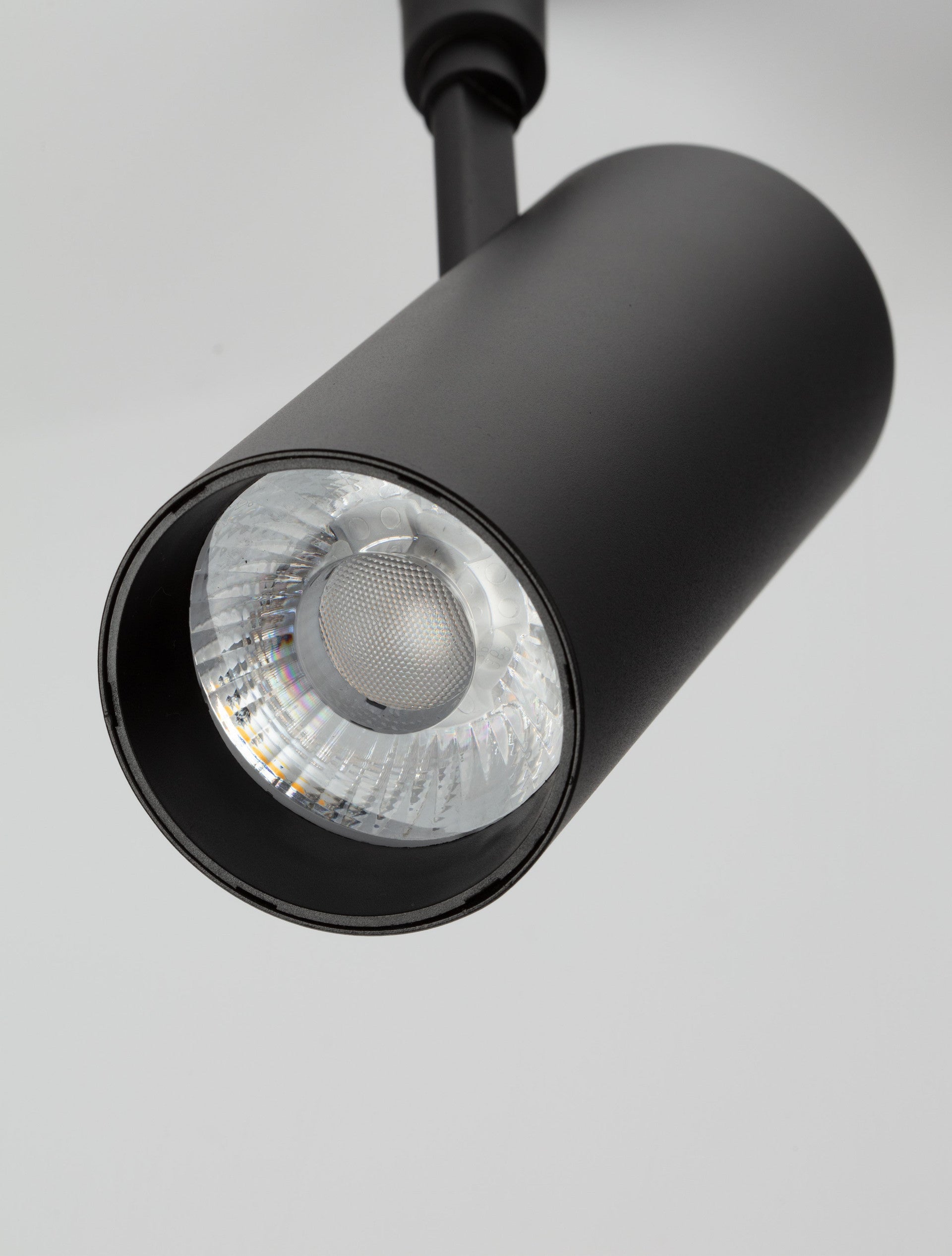 Техническо осветление CHROMA Черен алуминий LED 18W RA90 3000K