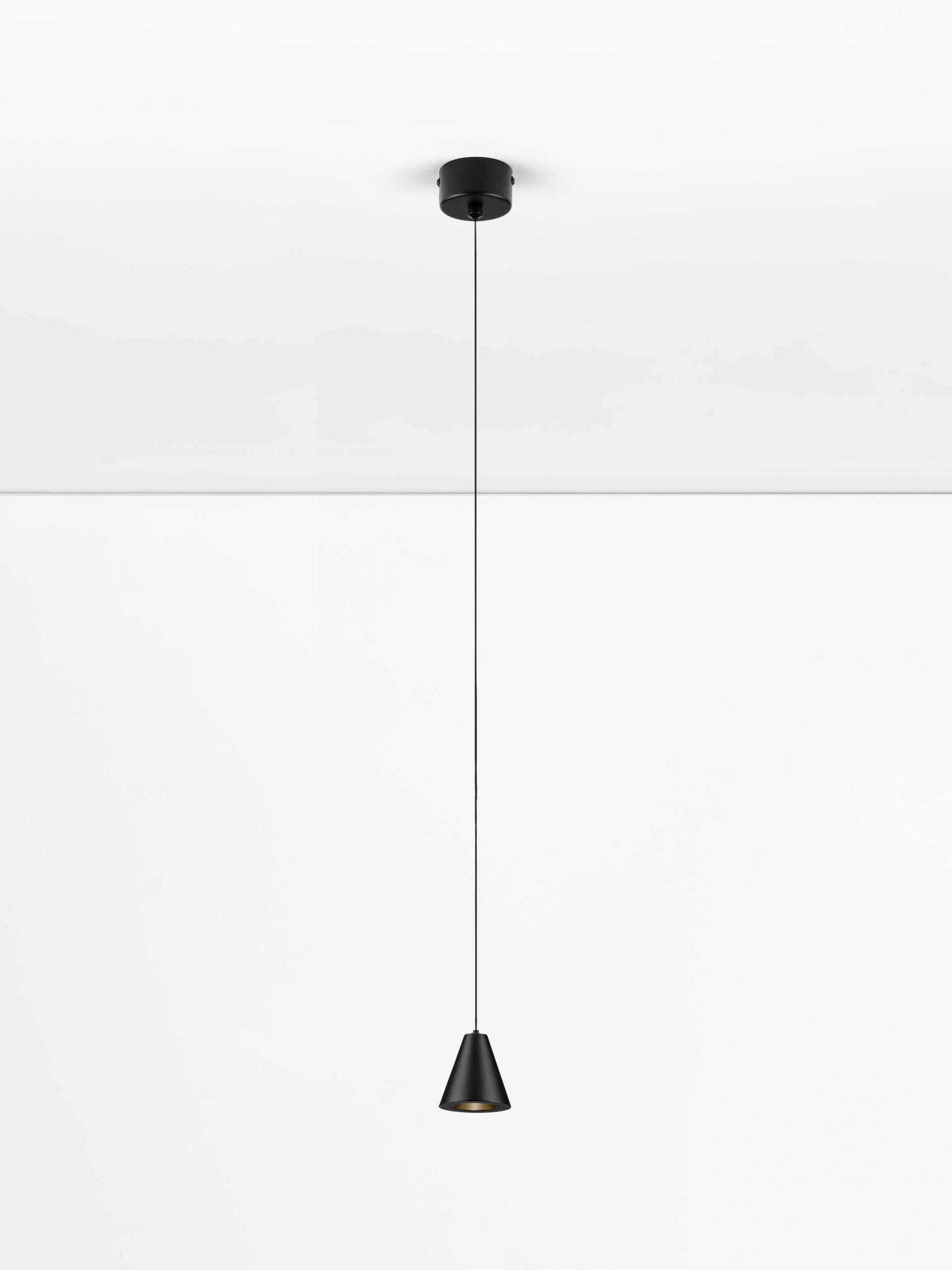 Висящо осветително тяло (пендел) IRMOS LED 5W 220-240V Пясъчно черен алуминий ⌀6 H191см