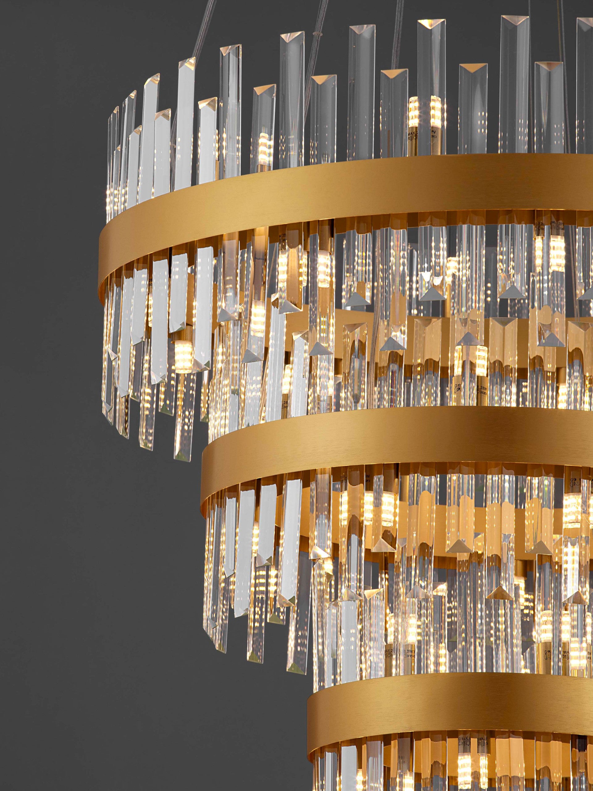 Висящо осветително тяло (пендел) CROWN G9 42x5W LED Златист метал и прозрачен кристал ⌀75 H200см без крушка