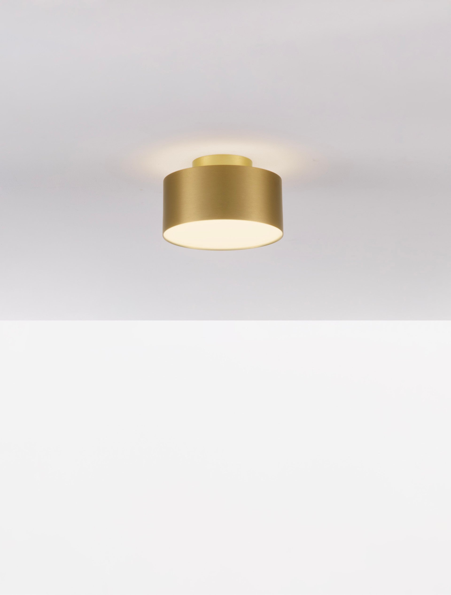 Окачена лампа OZEN 24W LED, матирано злато, алуминий, насочена нагоре-надолу, ⌀14