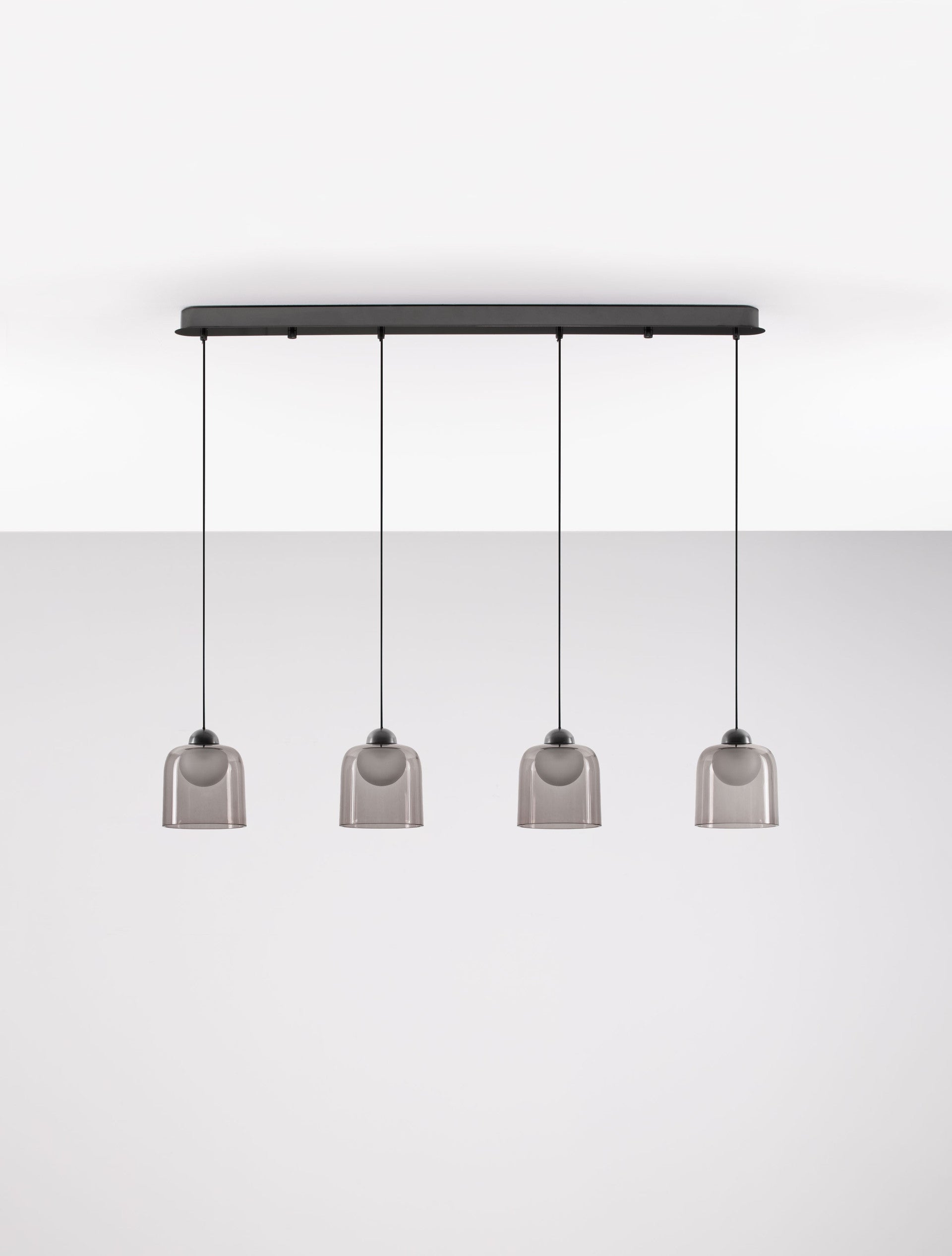 Висящо осветително тяло (пендел) DIONE LED 20W 220-240V L100 W14 H200см Пясъчно черен карбон стомана и опушен акрил