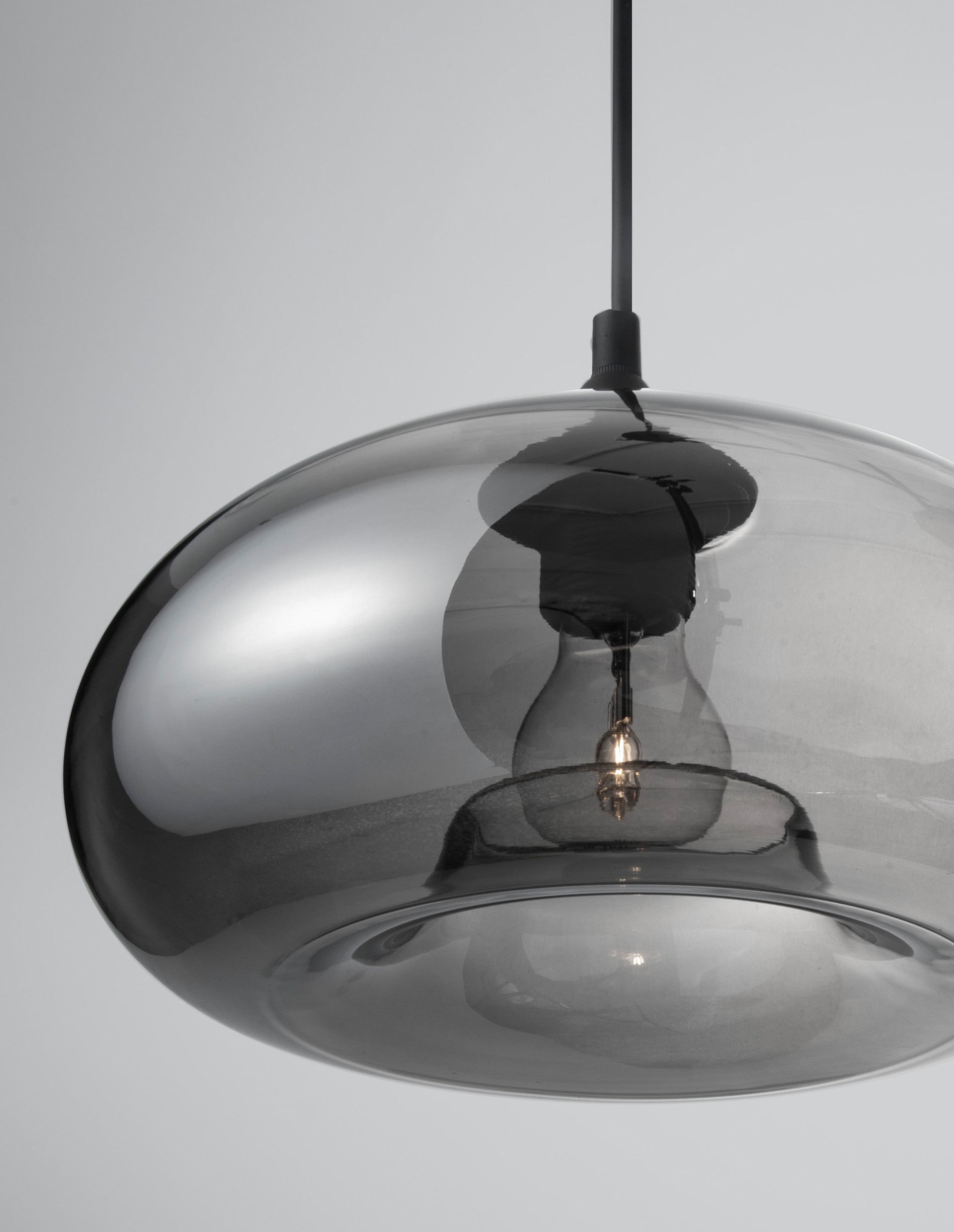 Висящо осветително тяло (пендел) SAVAZ 12W LED E27 Черен, хромирано стъкло ⌀28