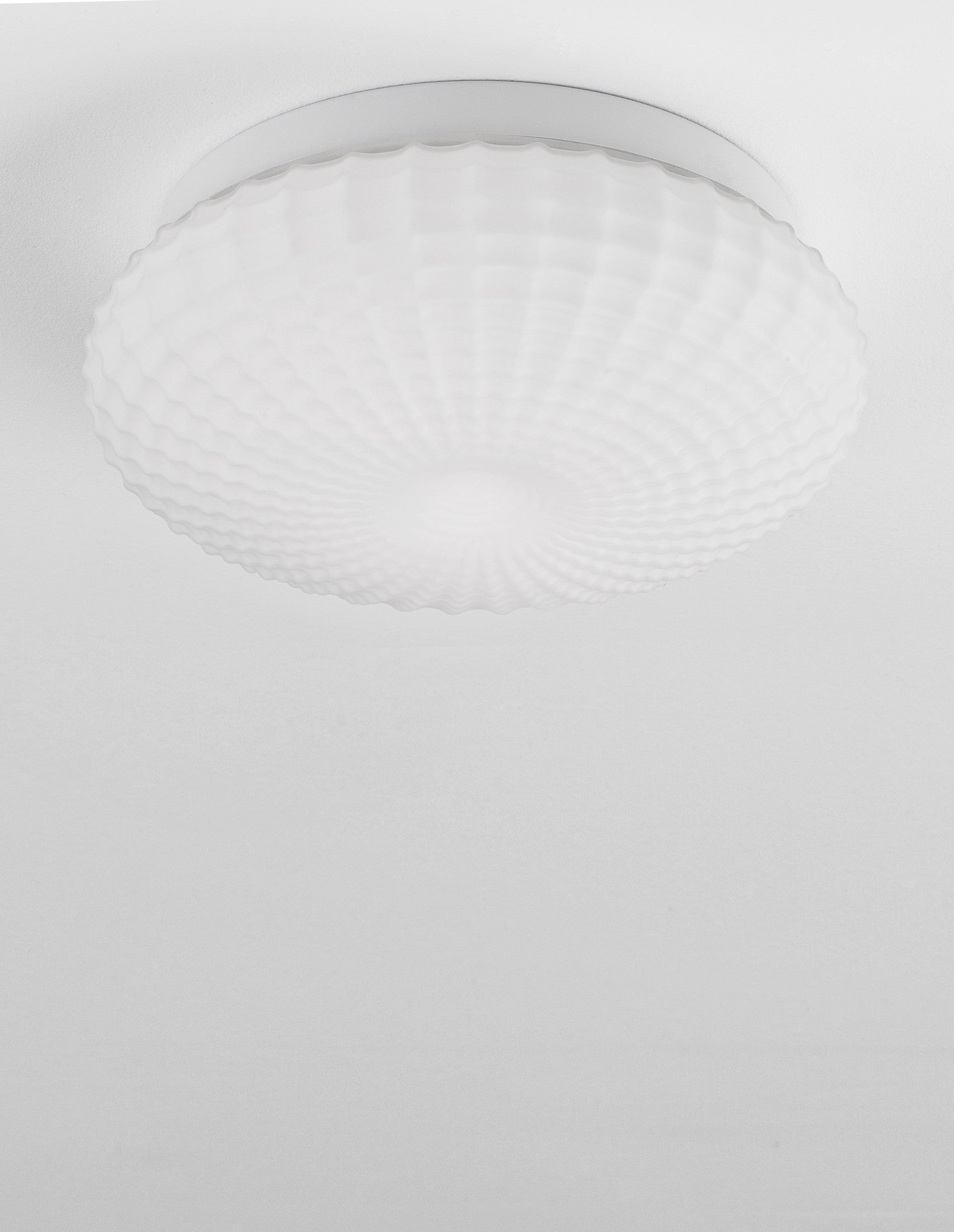 Висящо осветително тяло (пендел) CLAM LED E27 24W Бяло стъкло бял метал