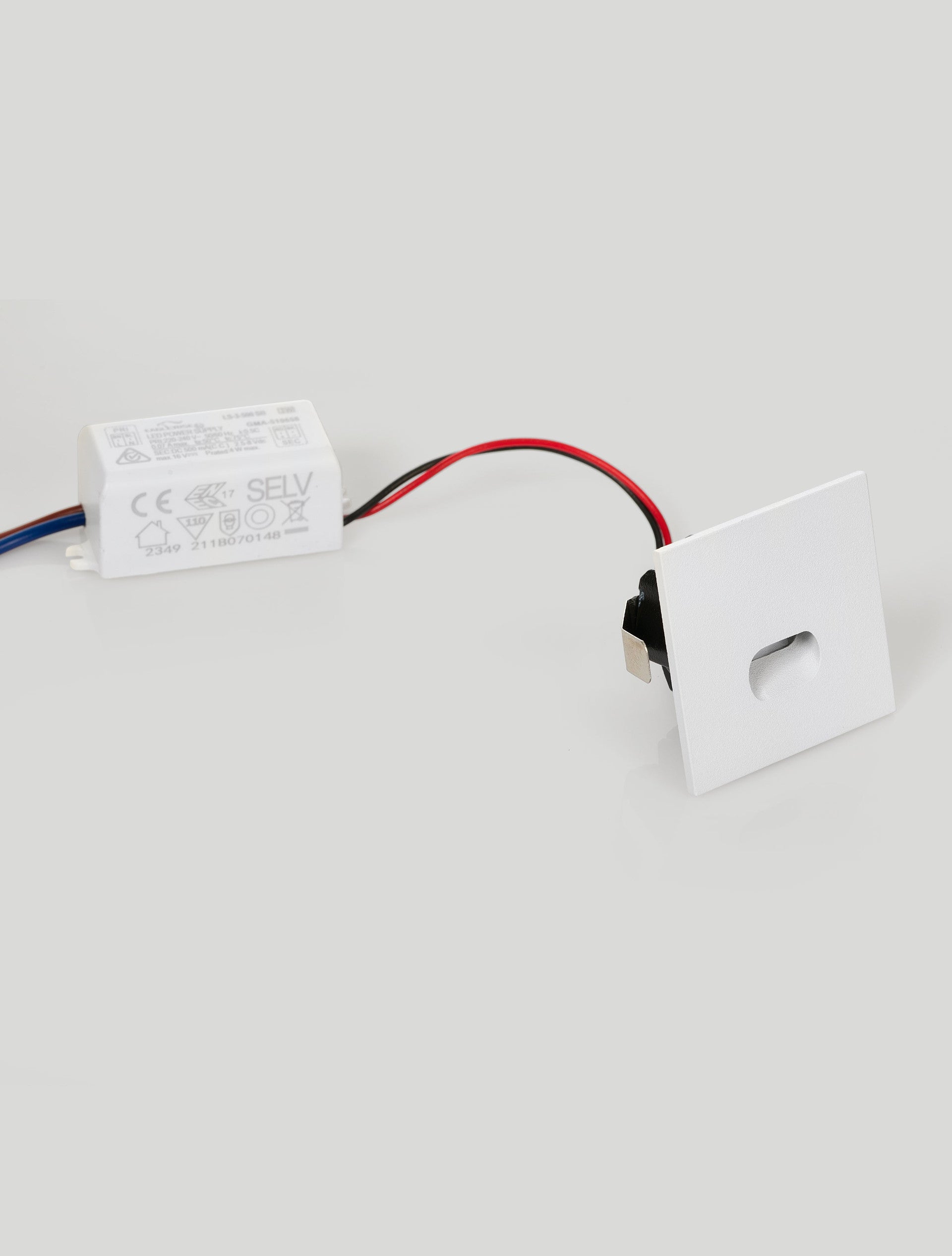 Техническо осветление ATRIUM LED 3W 2700K лят алуминий бял